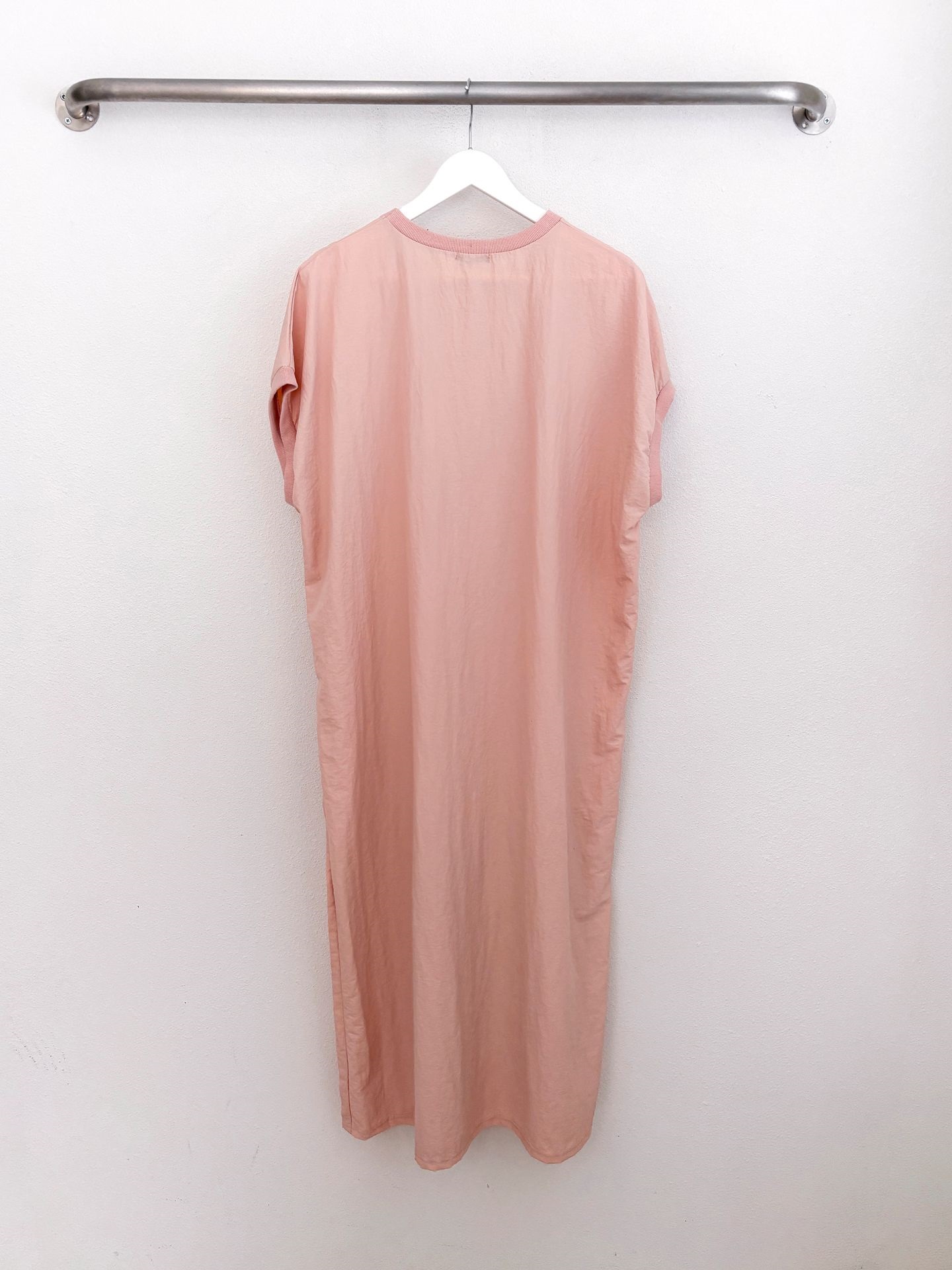 リブヘムナイロンフレンチスリーブワンピース | 詳細画像17