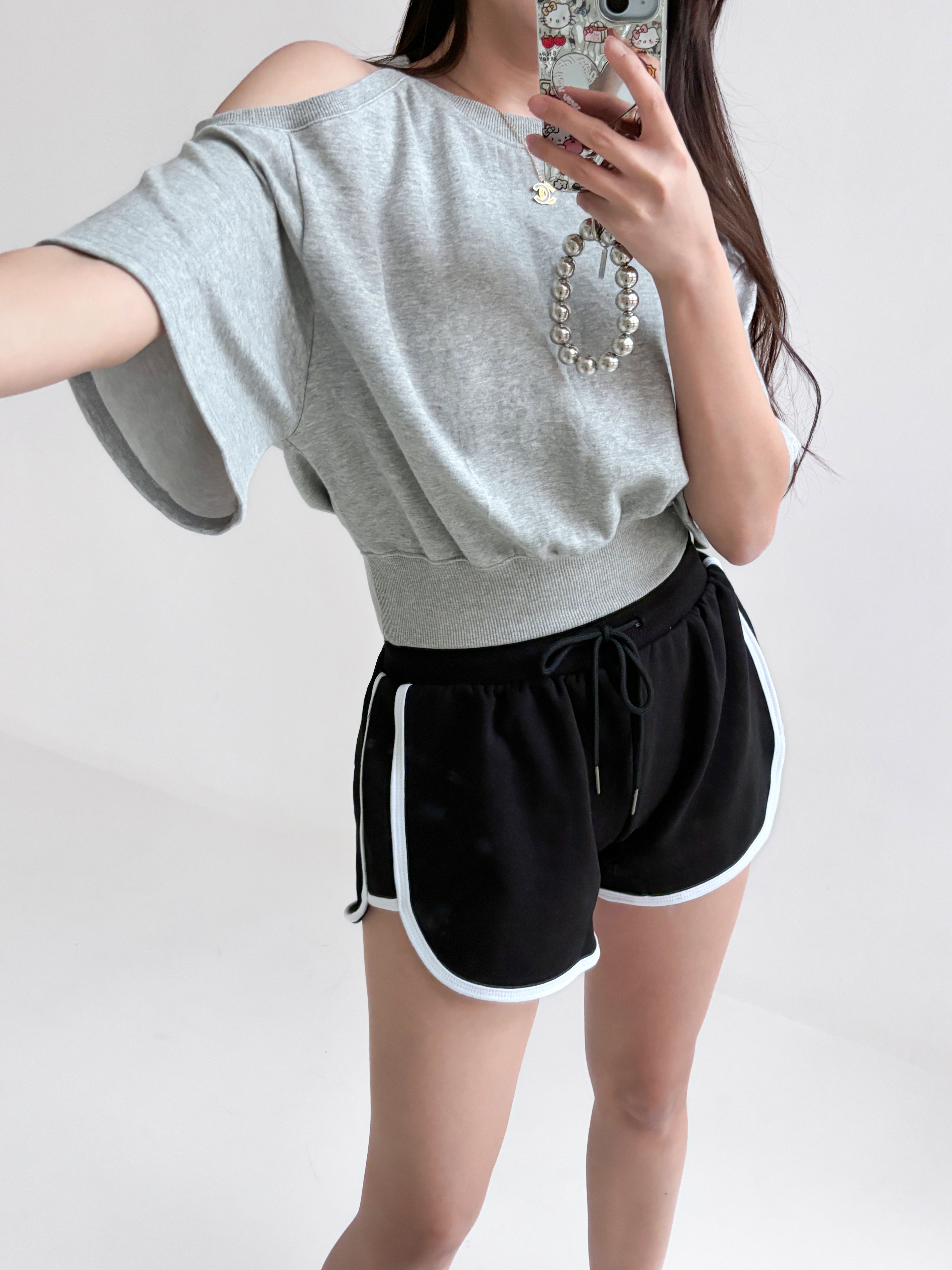 アシメオープンショルダークロップド半袖スウェット | 詳細画像13