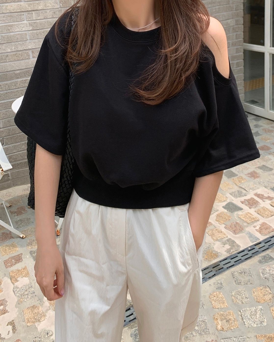 アシメオープンショルダークロップド半袖スウェット | 詳細画像3