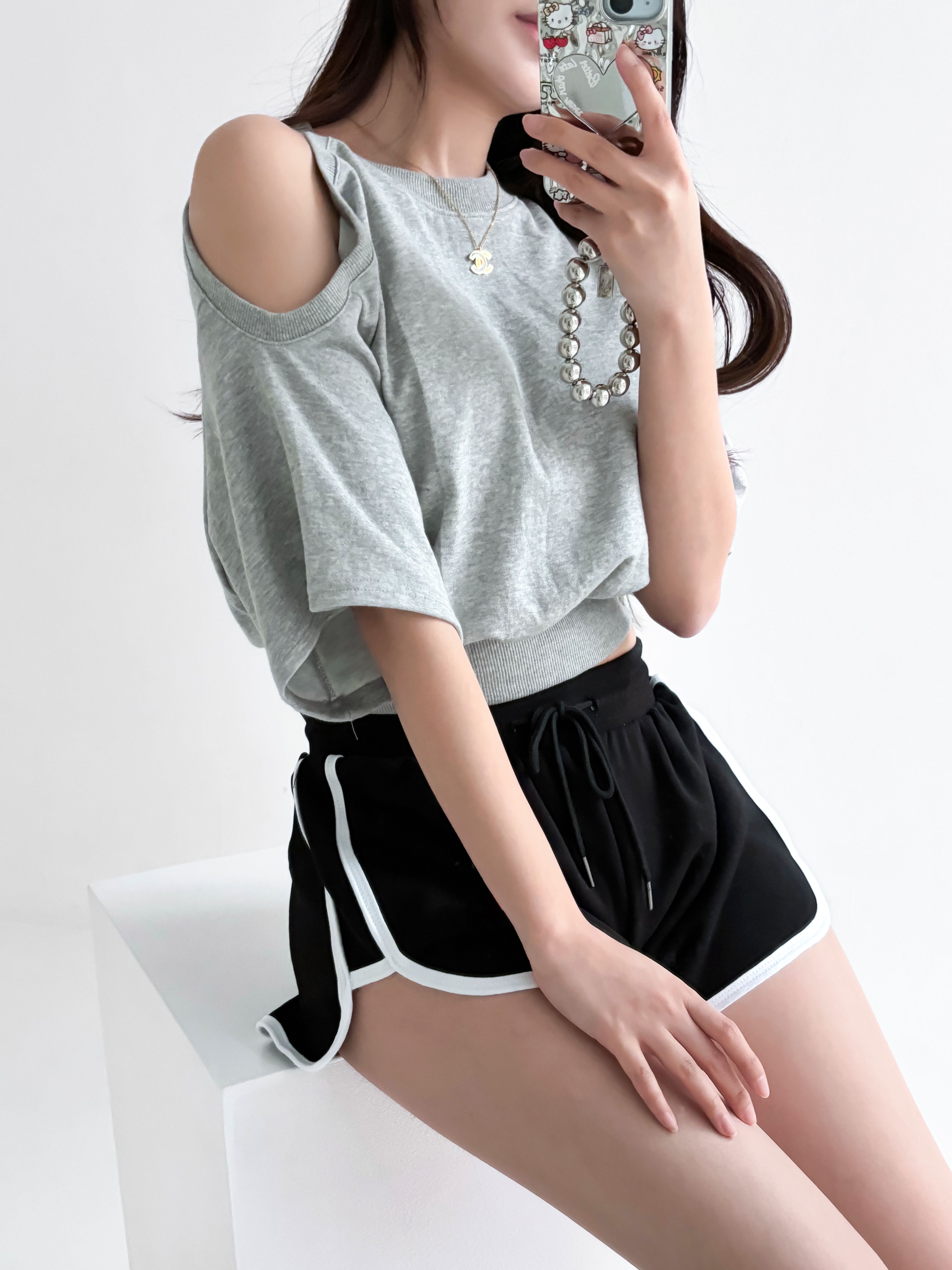 アシメオープンショルダークロップド半袖スウェット | 詳細画像15