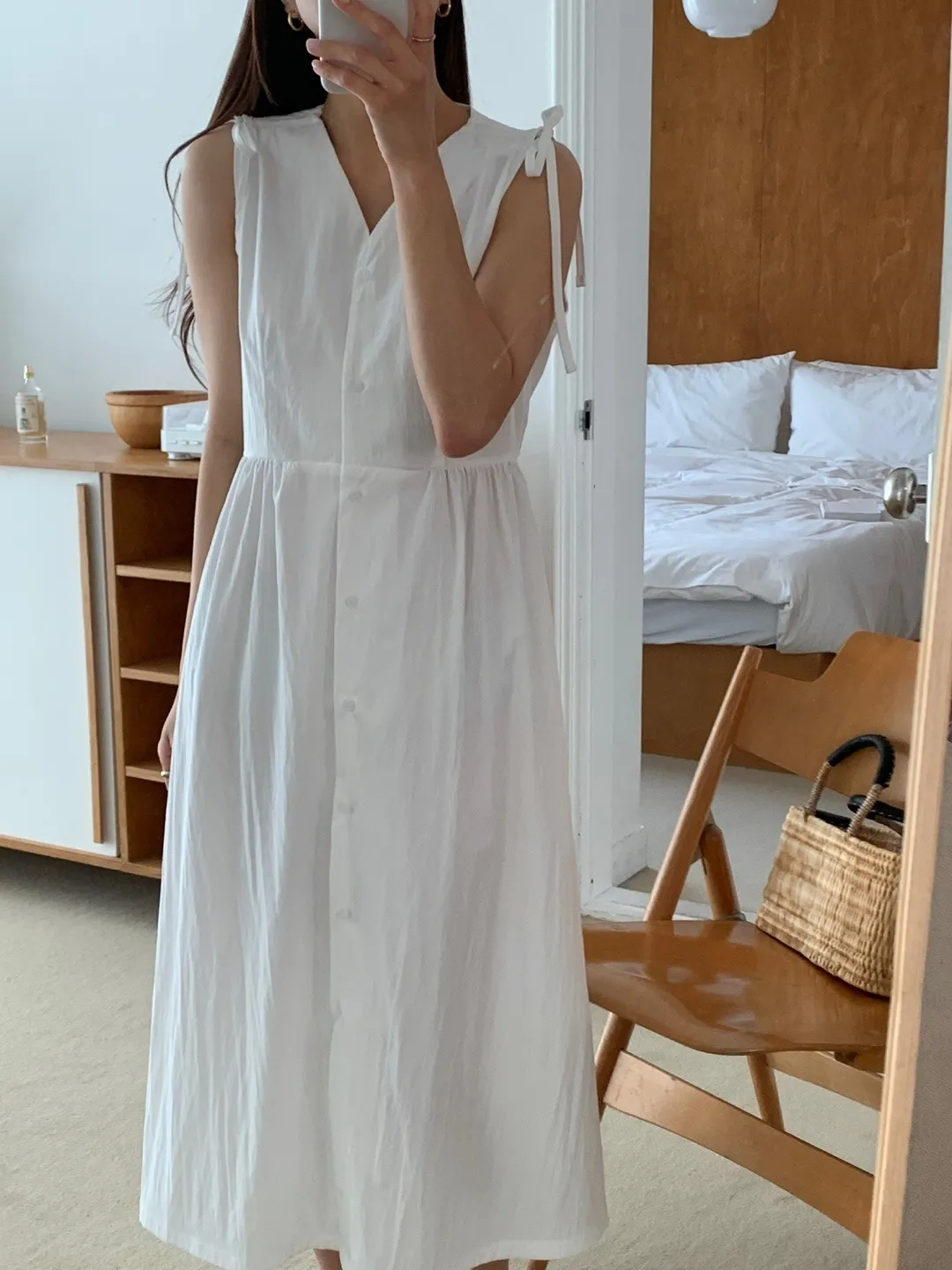 ショルダーリボンVネックノースリロングワンピース | 詳細画像1