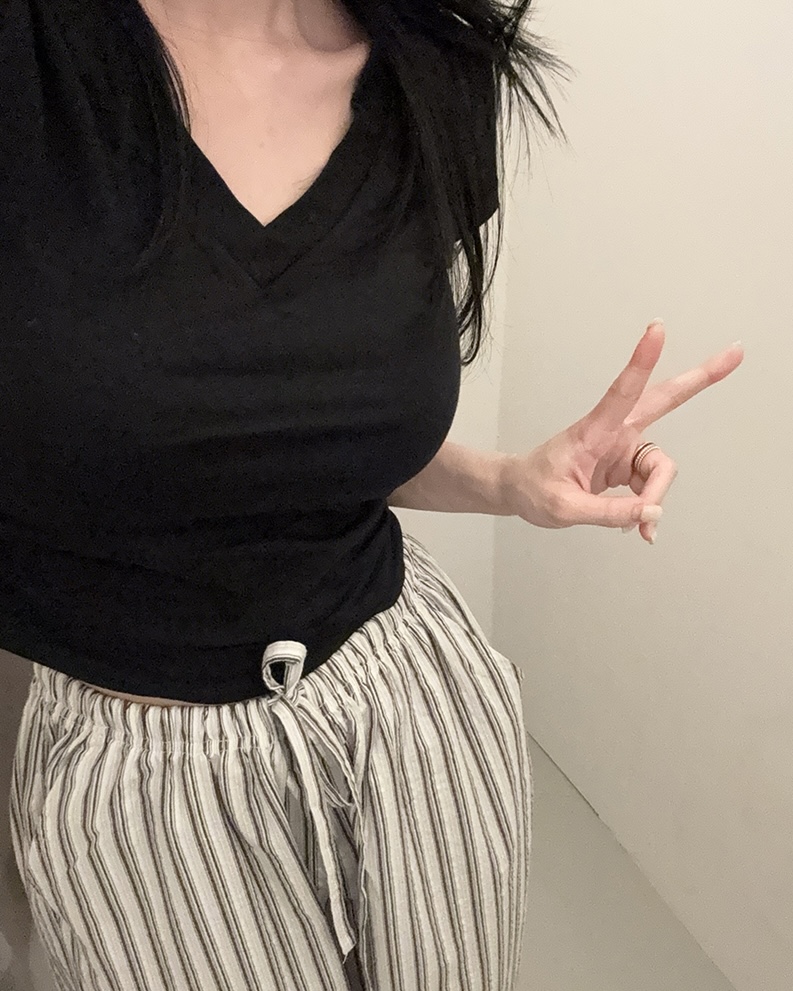 VネックショートスリーブスリムTシャツ | 詳細画像9