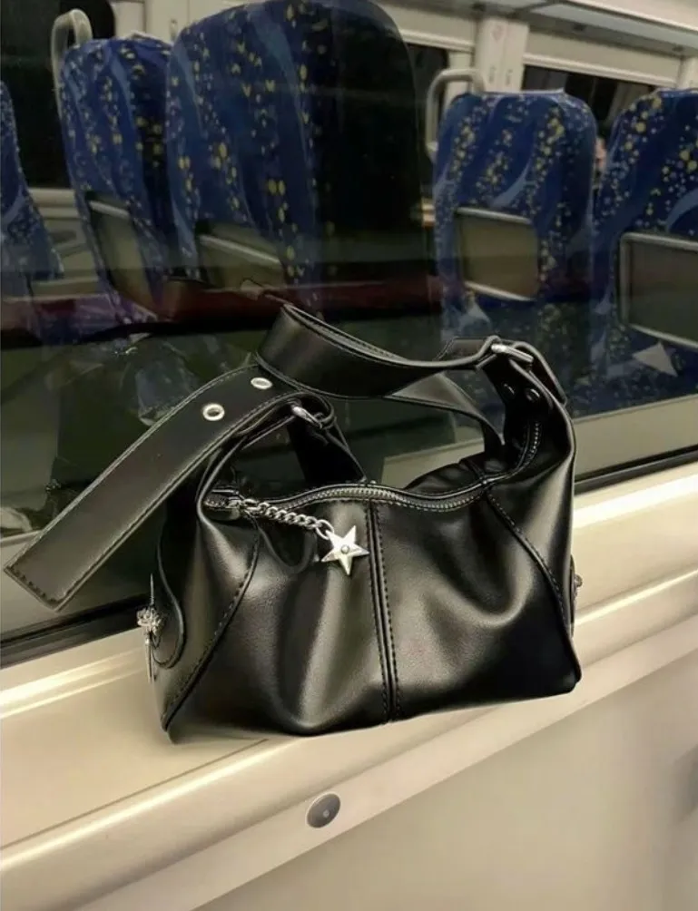 2WAYスターチャームアイレットストラップバッグ | 詳細画像1