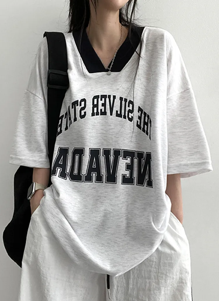 Vネックレタリングオーバー配色Tシャツ | hijjoo | 詳細画像1