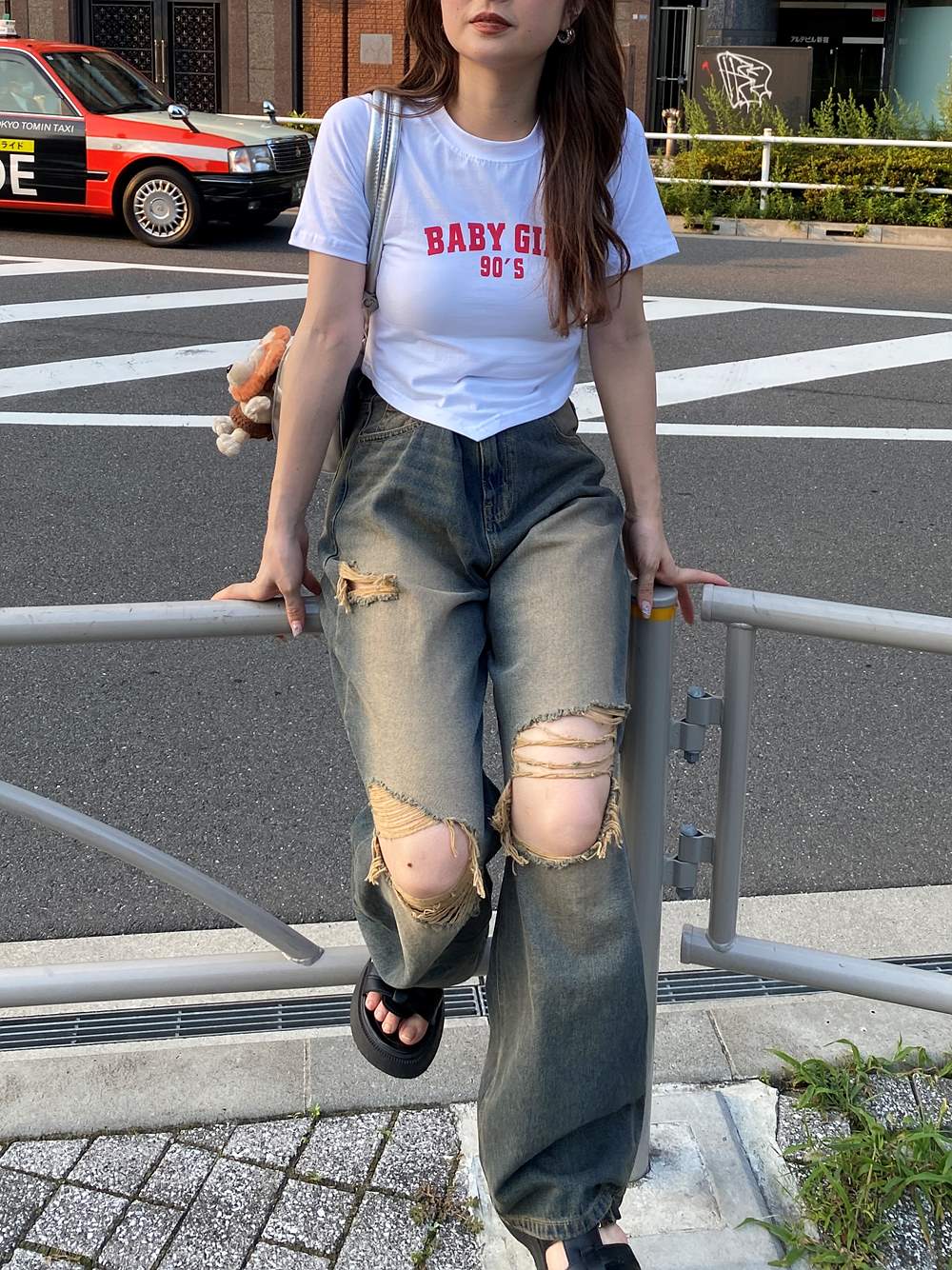 VカットレタリングクロップドTシャツ | 詳細画像6