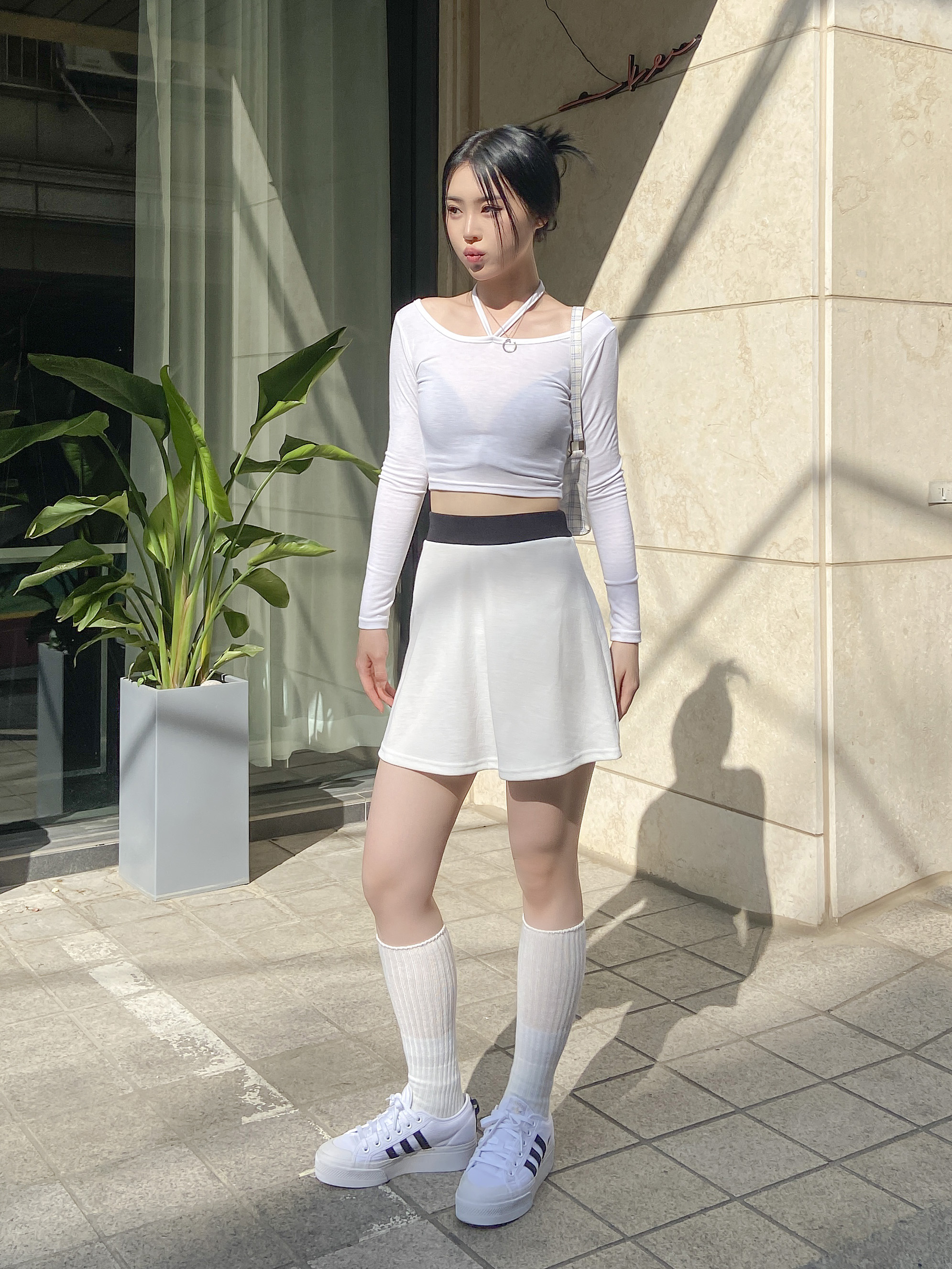 2WAYワイドネックホルタークロップドTシャツ | 詳細画像11
