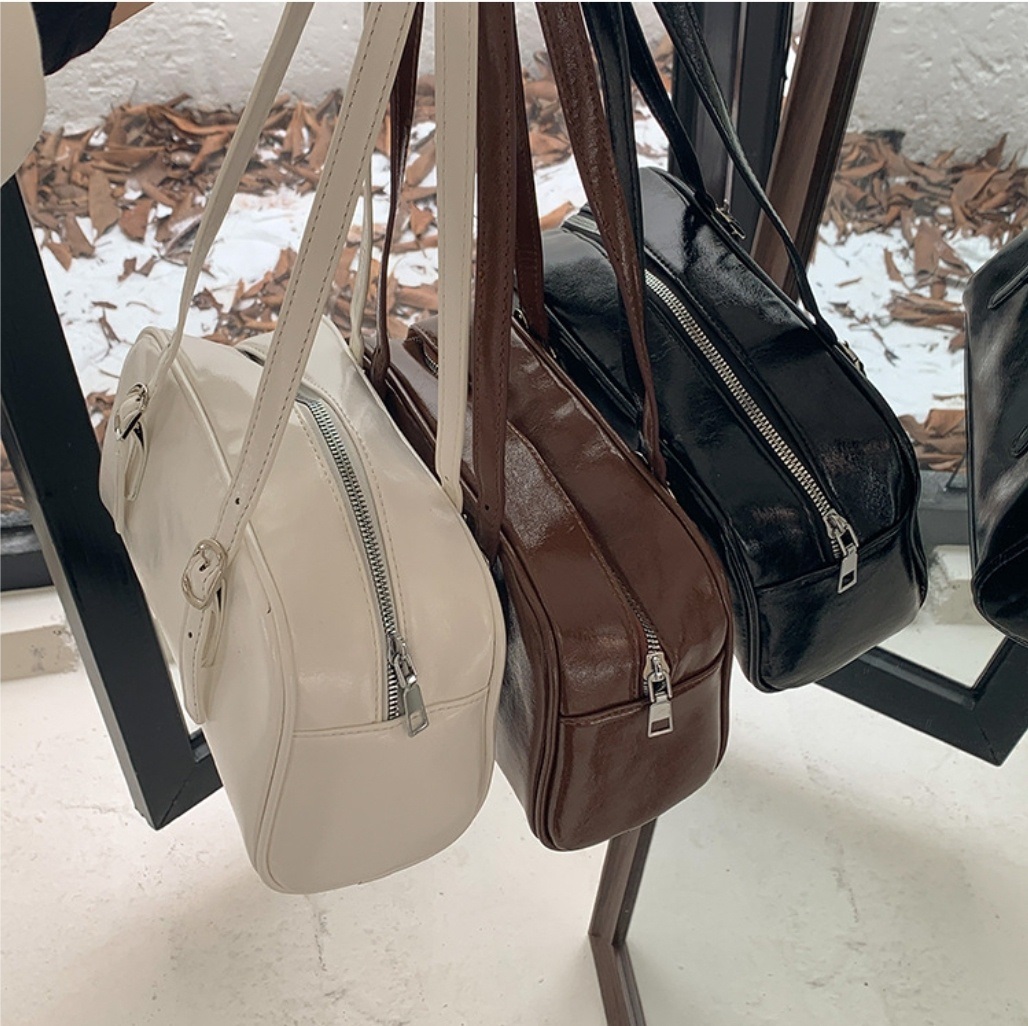 バックルハンドル台形バッグ | 詳細画像10