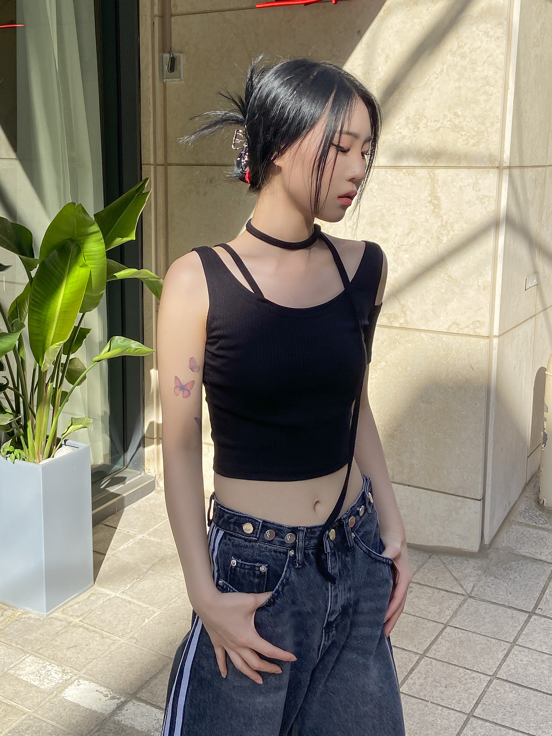 アシメショルダーチョーカークロップドTシャツ | 詳細画像5