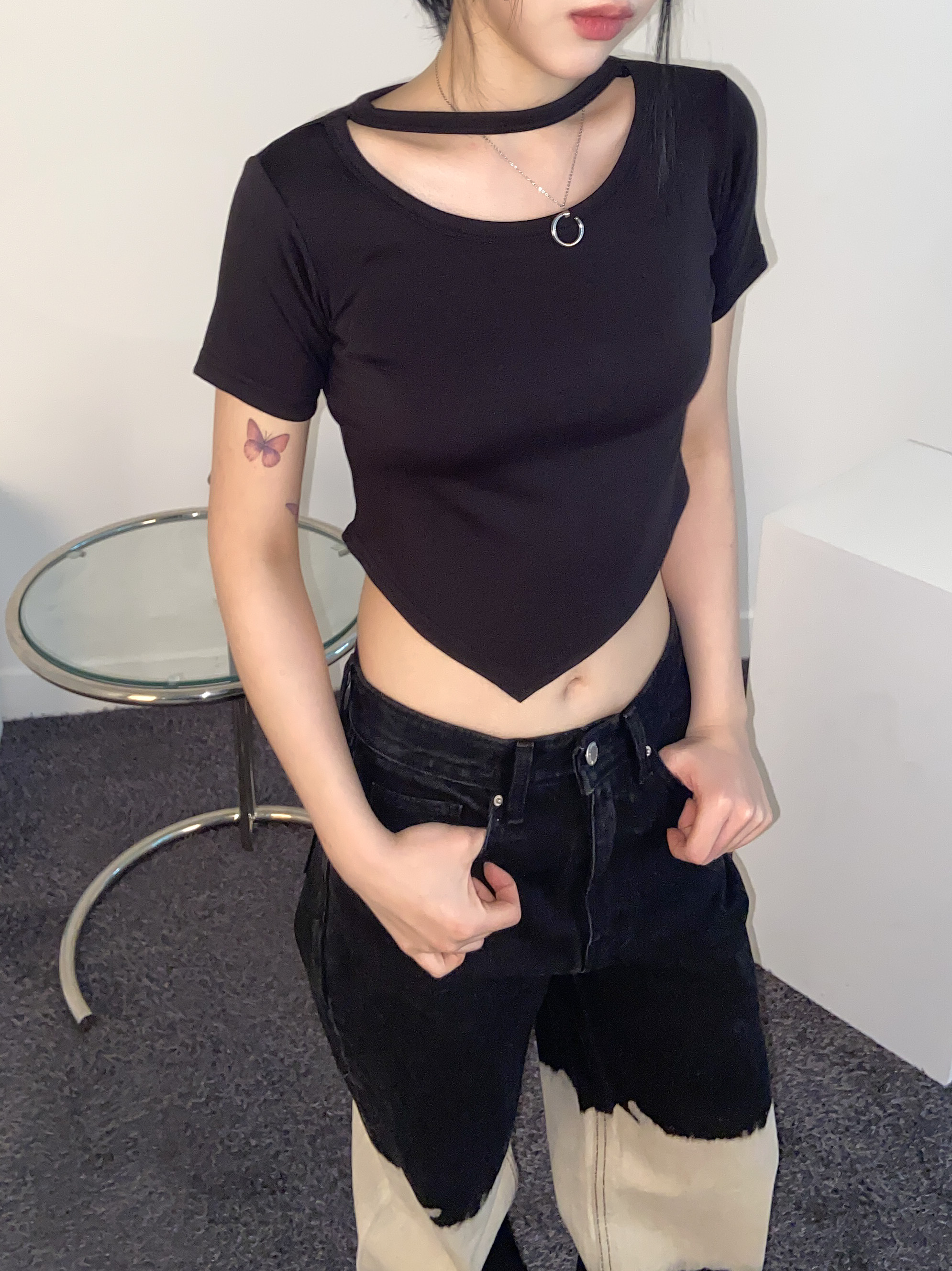 チョーカーアンバランスクロップド半袖Tシャツ | 詳細画像2