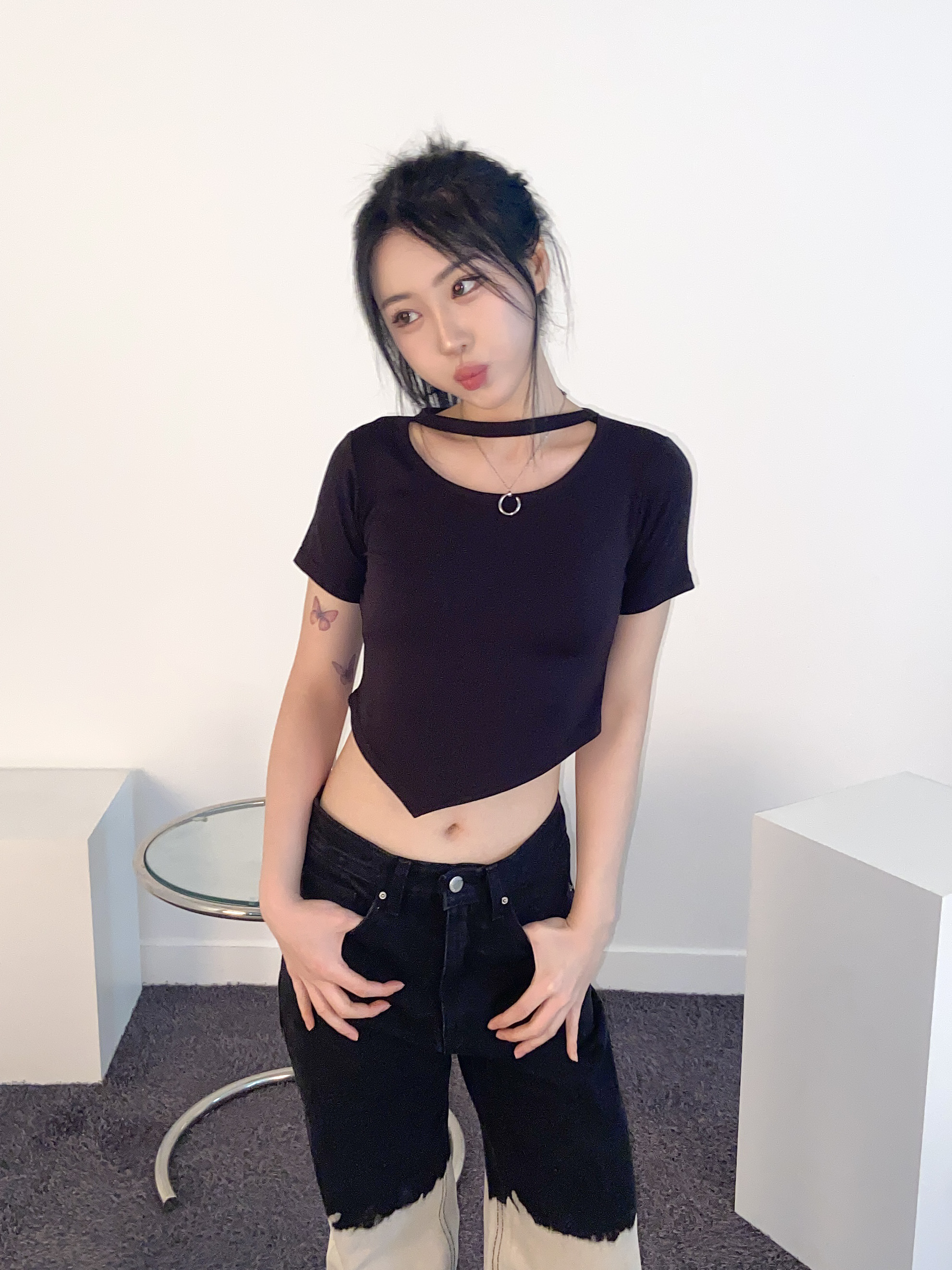 チョーカーアンバランスクロップド半袖Tシャツ | 詳細画像6