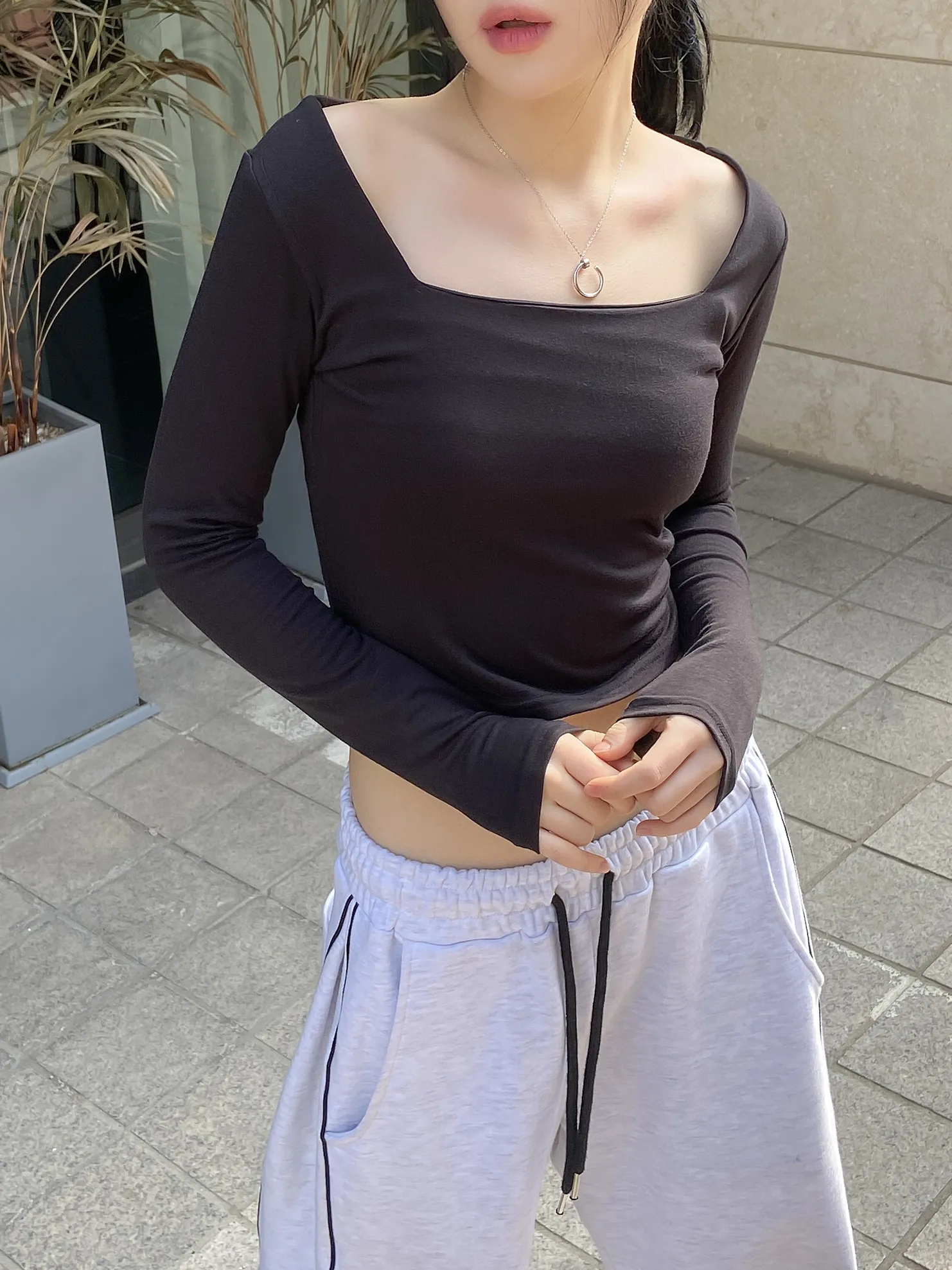 クロップドスクエアネック長袖Tシャツ | 詳細画像1
