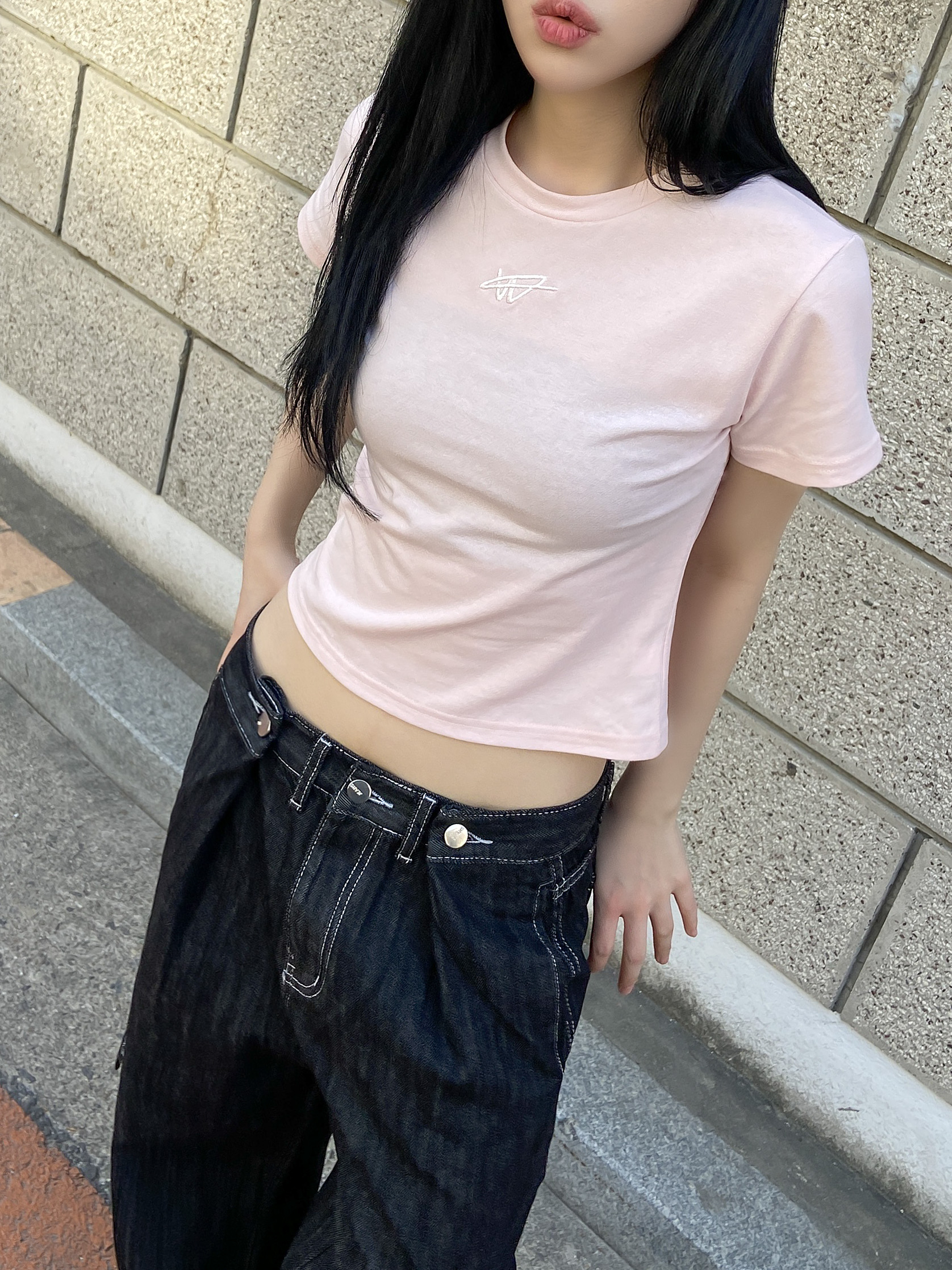 刺繍ロゴ半袖クロップドTシャツ | 詳細画像21