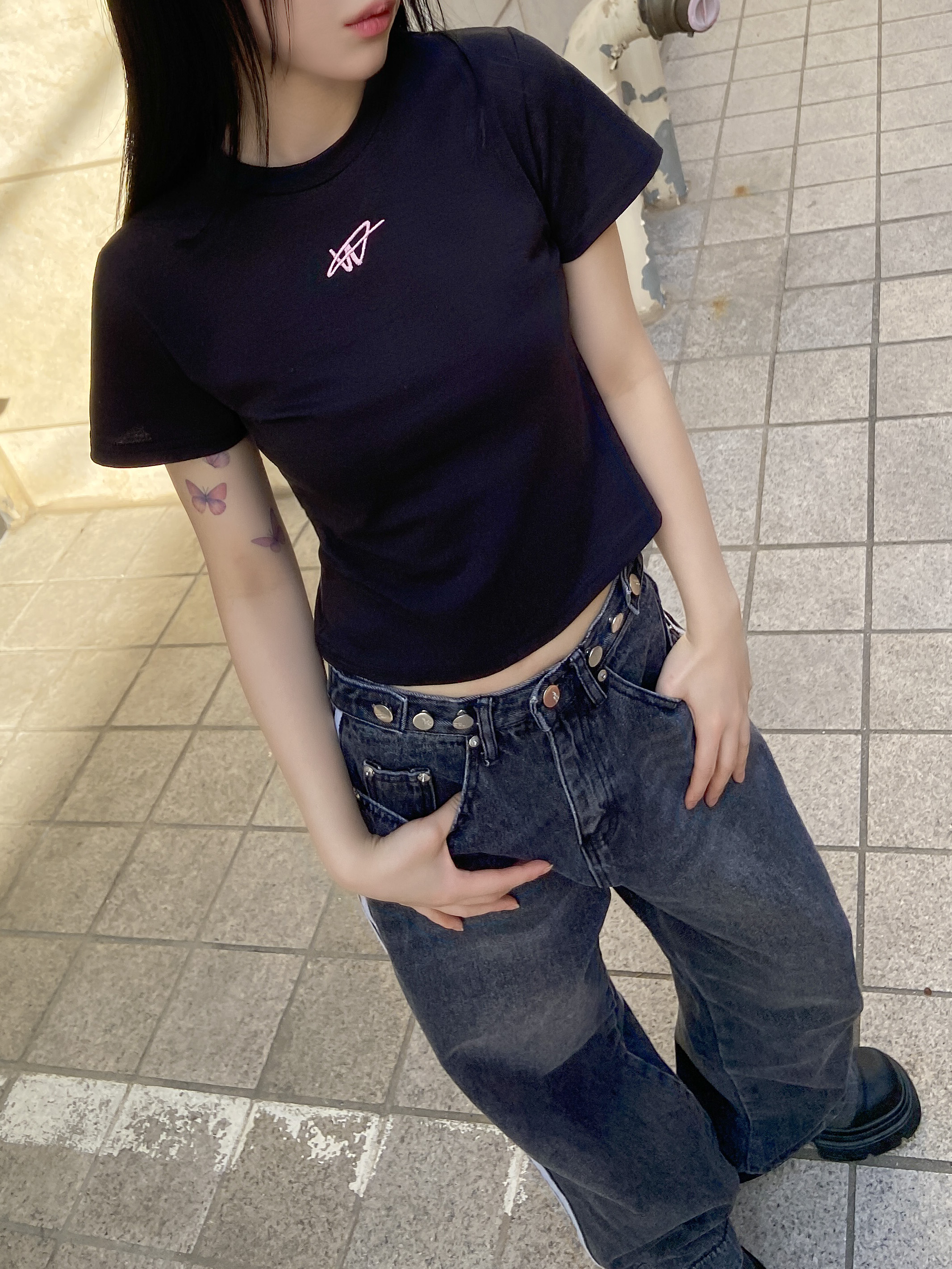 刺繍ロゴ半袖クロップドTシャツ | 詳細画像12