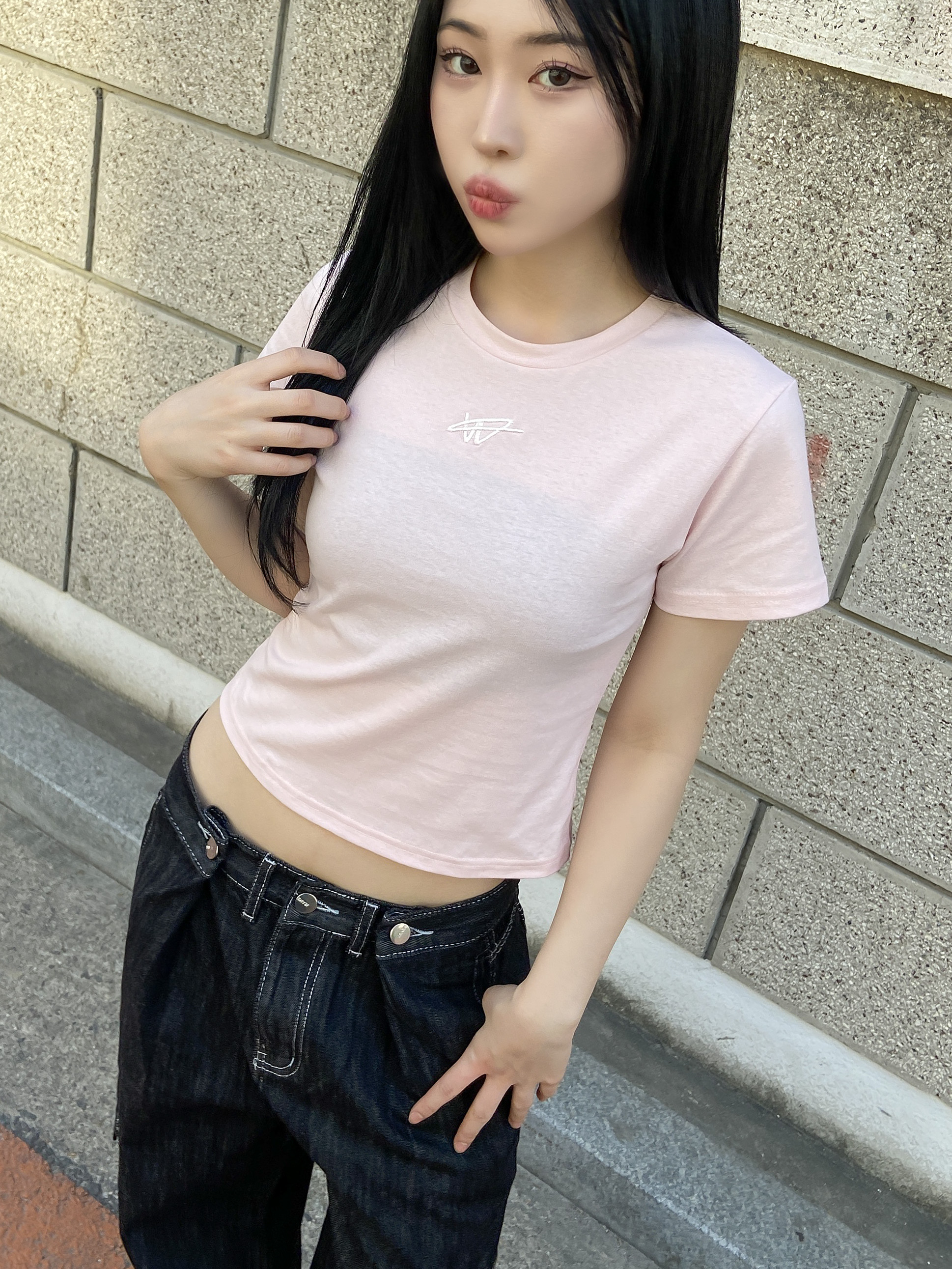 刺繍ロゴ半袖クロップドTシャツ | 詳細画像19