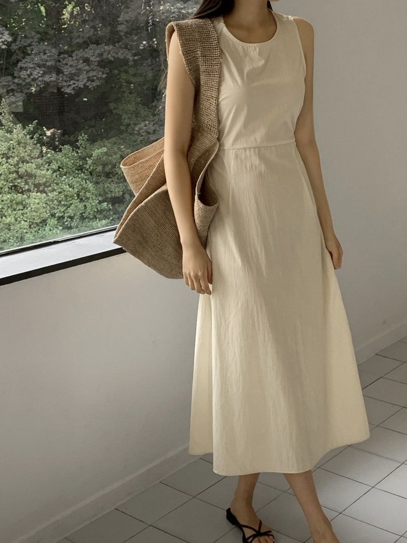 バックボタンスリットダーツノースリワンピース | 詳細画像4