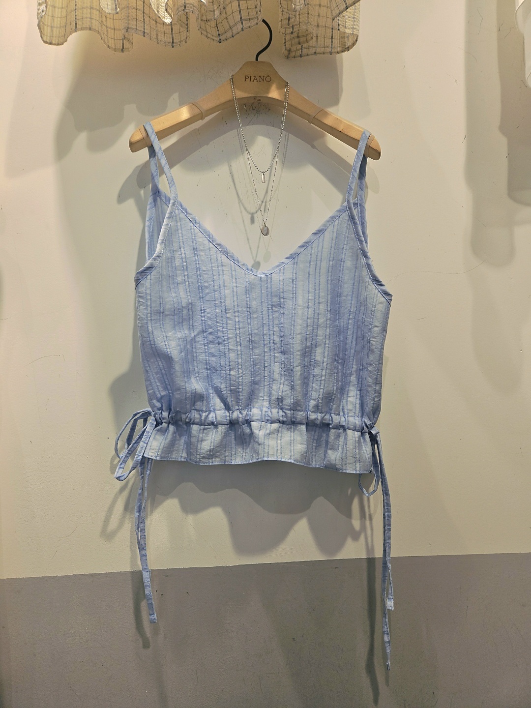 Vネックドロストペプラムストライプキャミブラウス | 詳細画像14