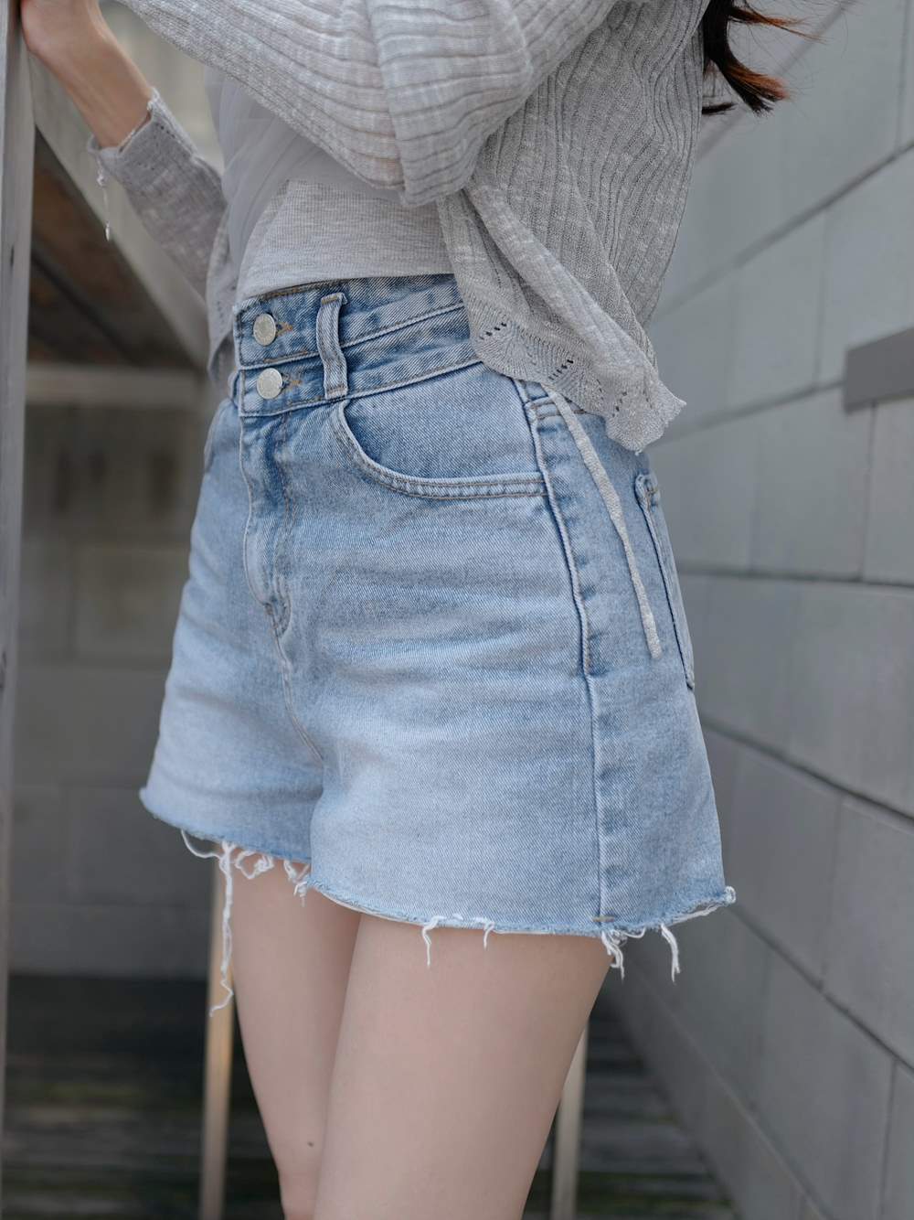 ツーボタンハイウエストデニムショートパンツ | 詳細画像5