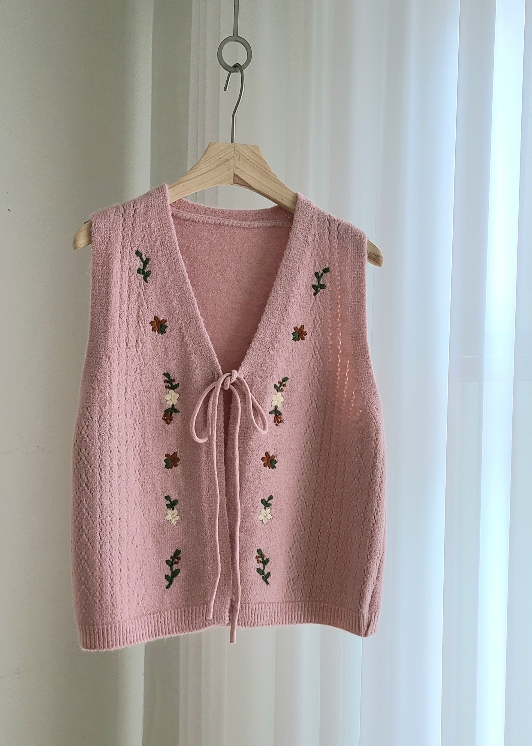 リボンVネック花柄刺繍ニットベスト | 詳細画像8