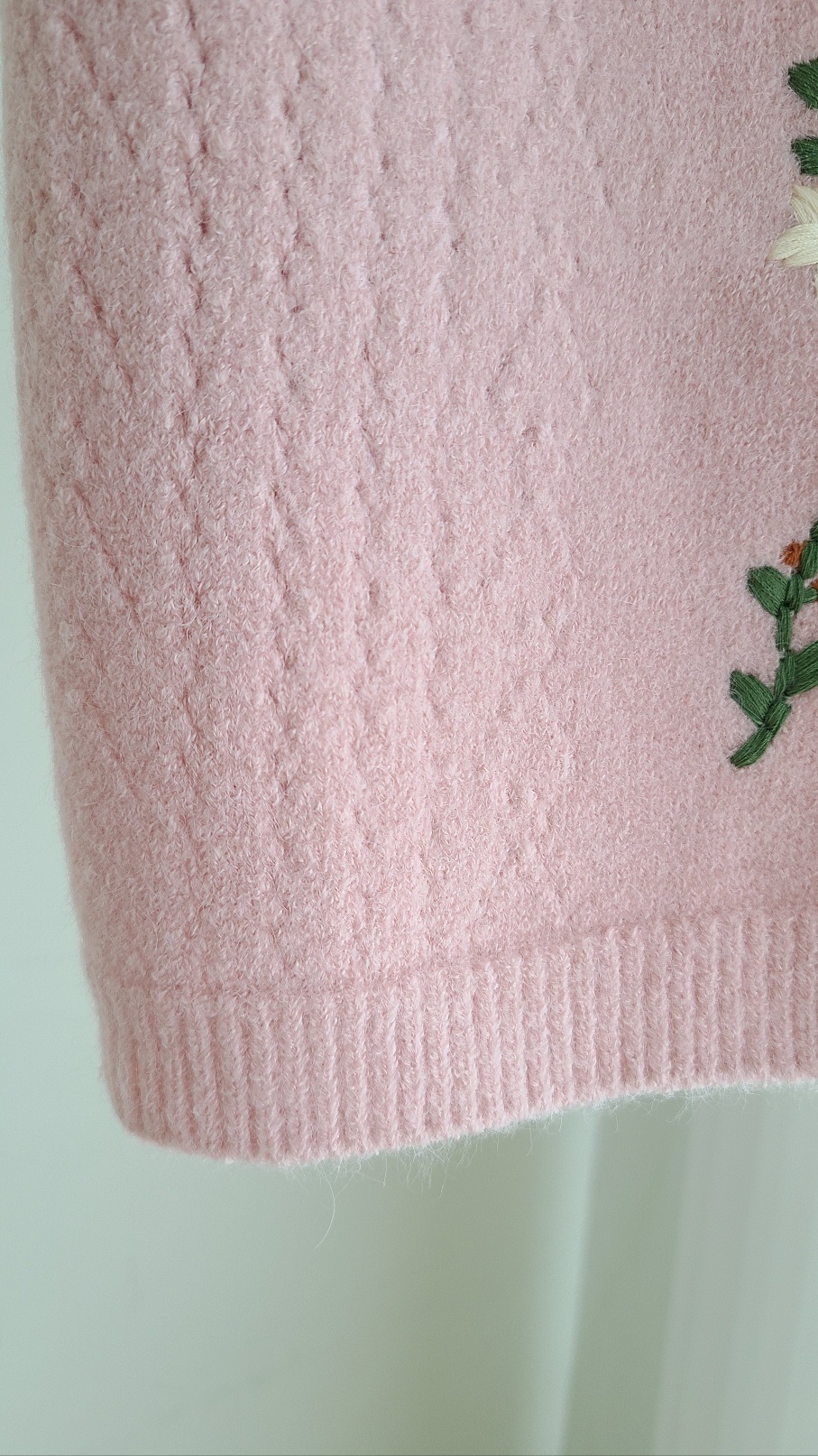リボンVネック花柄刺繍ニットベスト | 詳細画像15