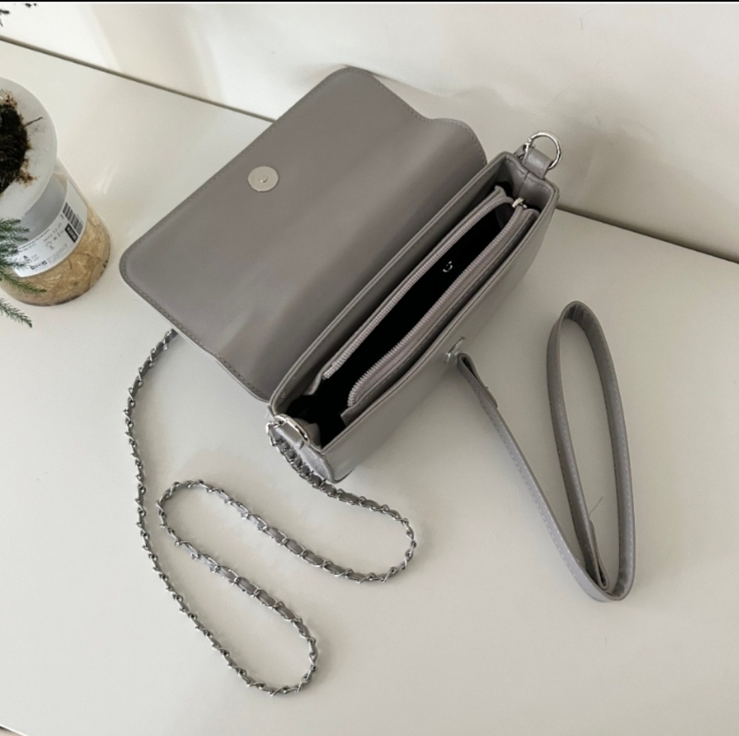 2WAYチェーンエナメル調フラップバッグ | 詳細画像10