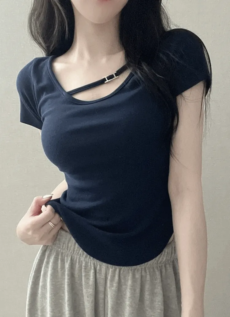 バックルUネック半袖Tシャツ | NEEDON | 詳細画像1