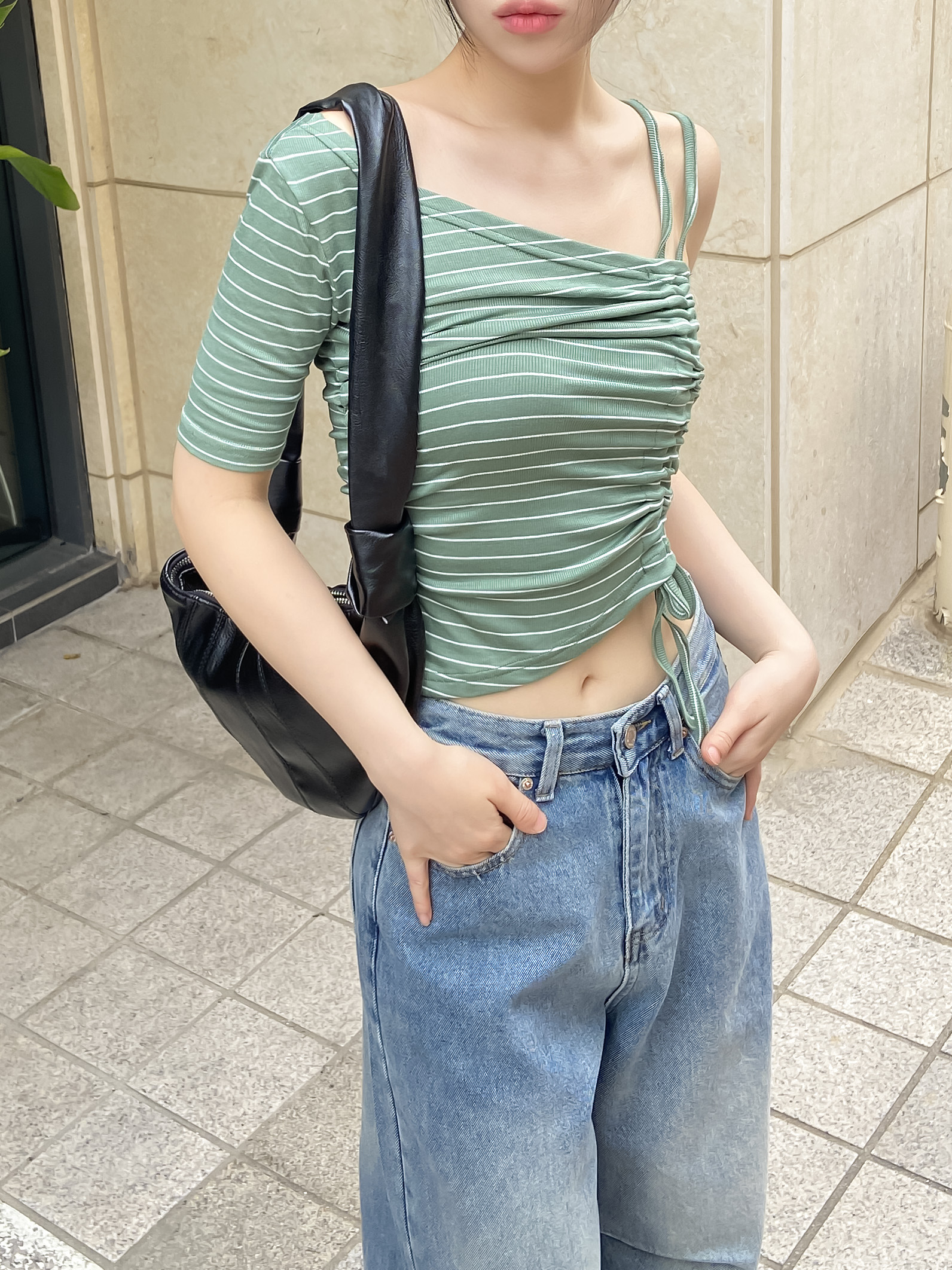 シャーリングワンショルダークロップド半袖Tシャツ | 詳細画像3