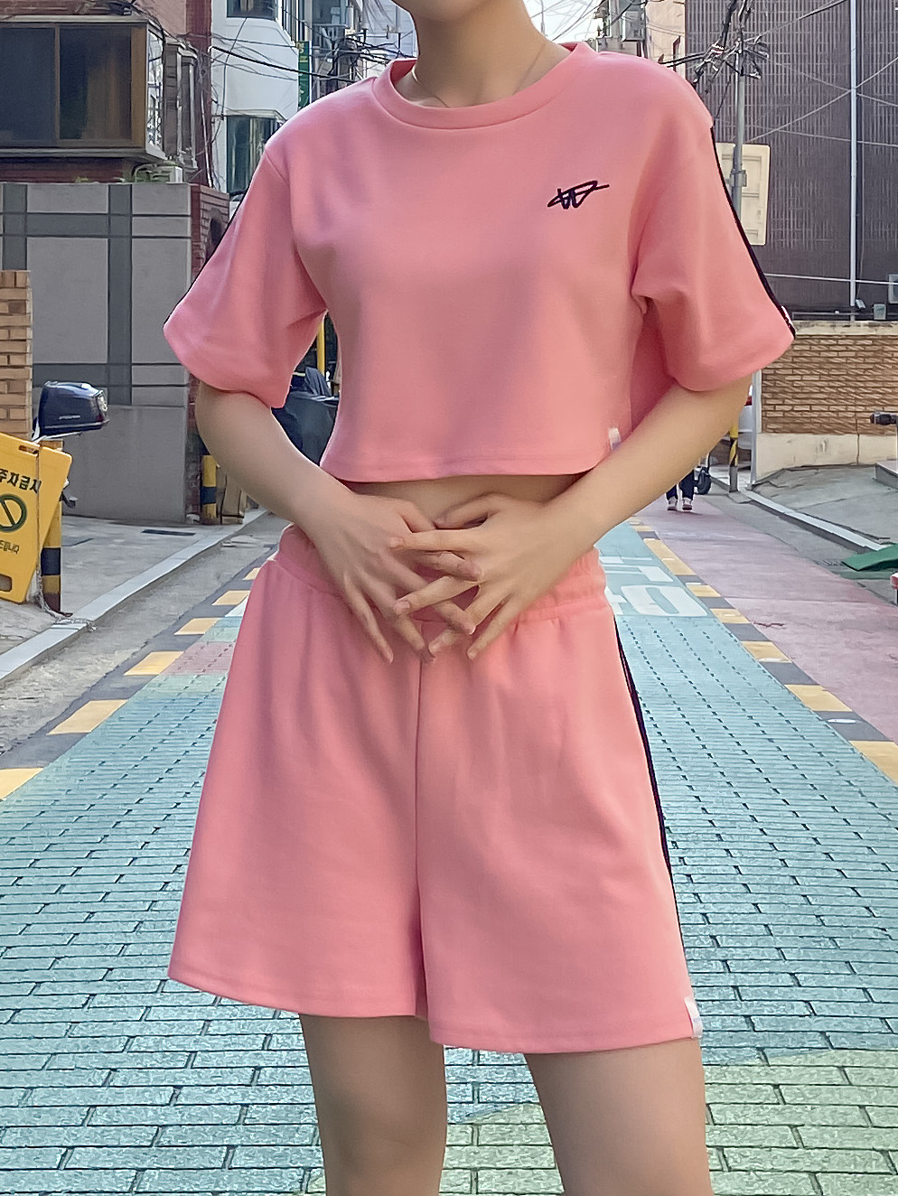 ダブルライン刺繍クロップド半袖Tシャツ | 詳細画像4