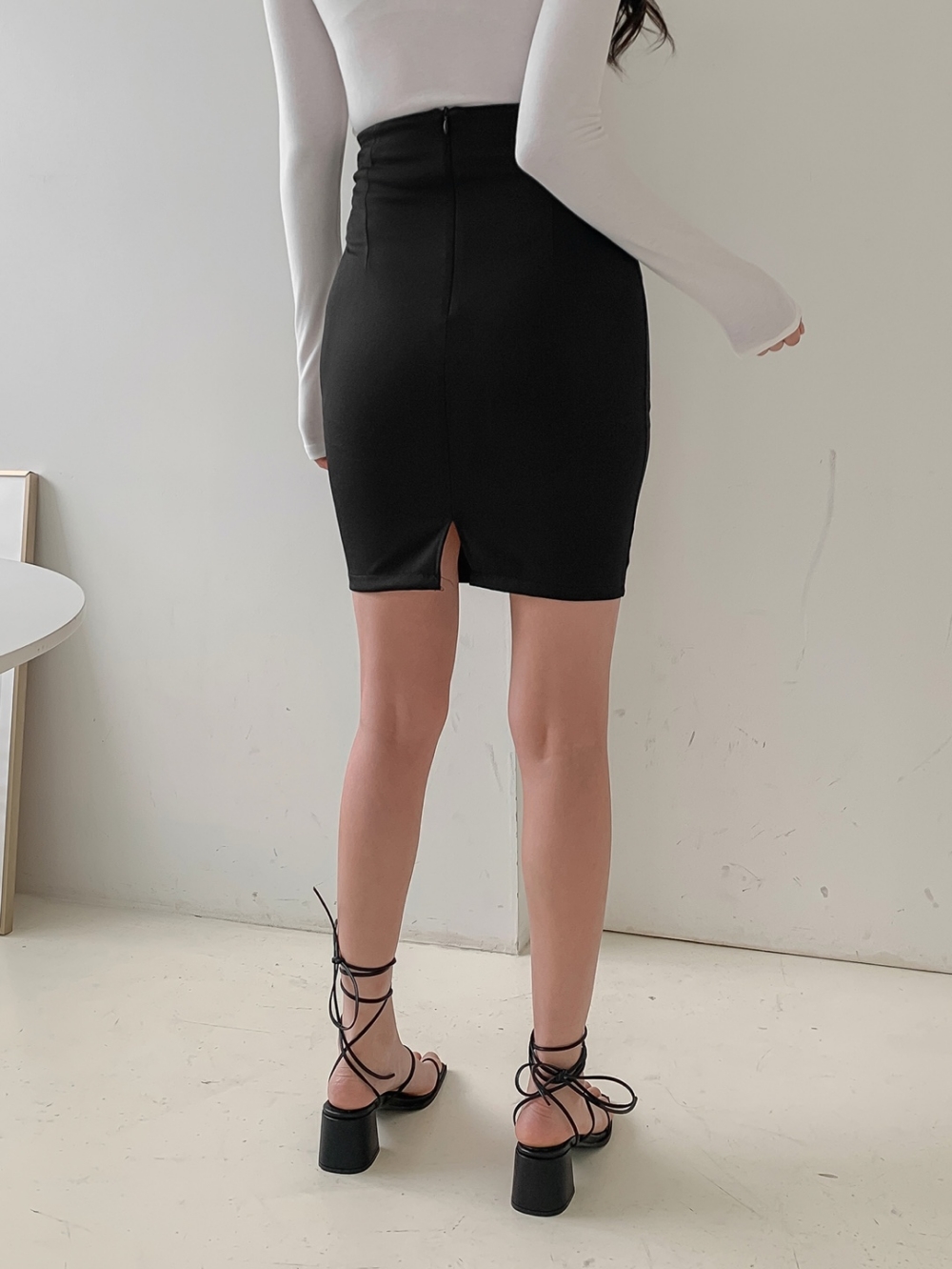 パンツ裏地バックスリットタイトミニスカート | レディース