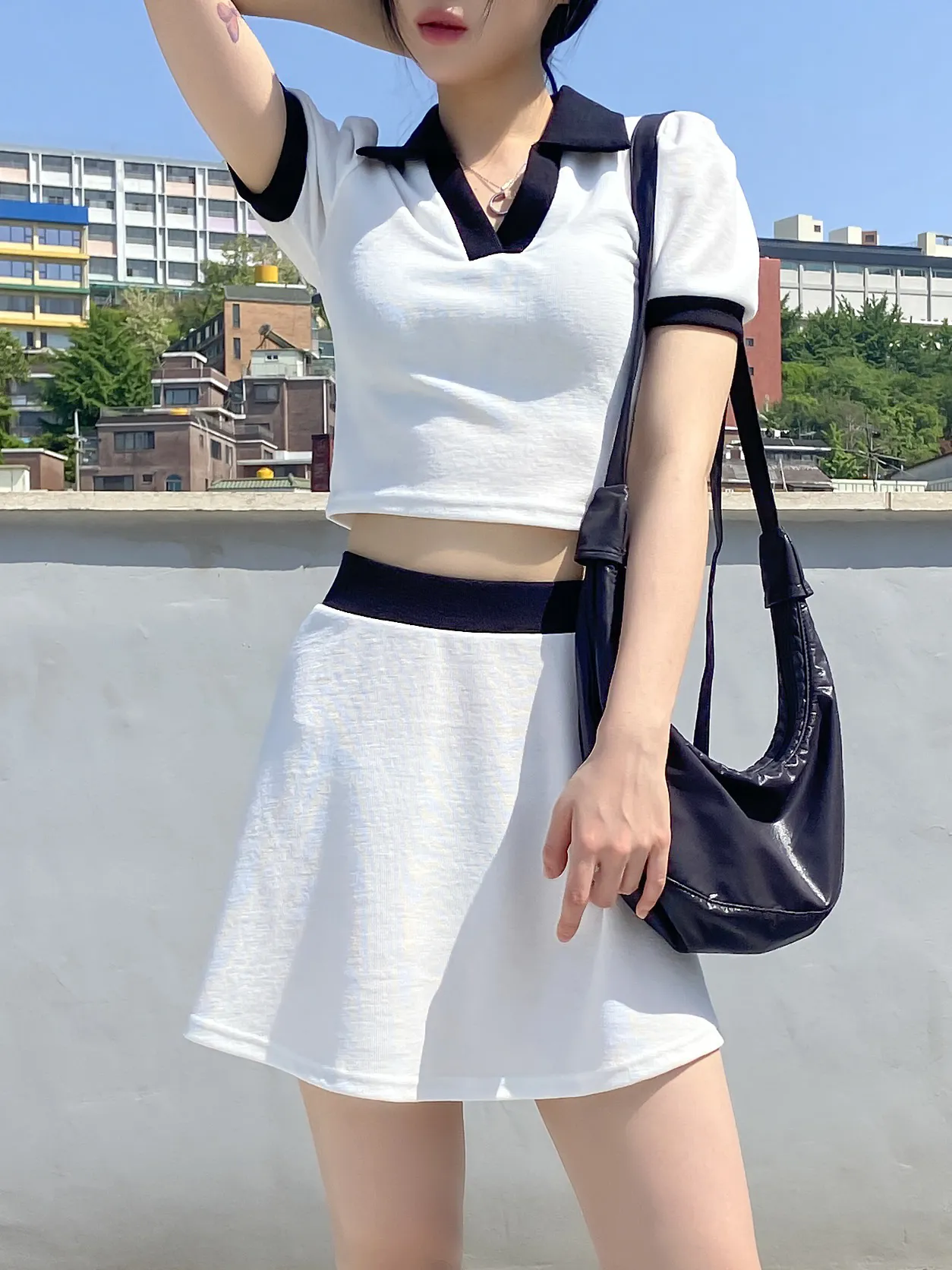 配色スキッパークロップド半袖Tシャツ&ウエストゴムフレアミニスカートSET | 詳細画像1