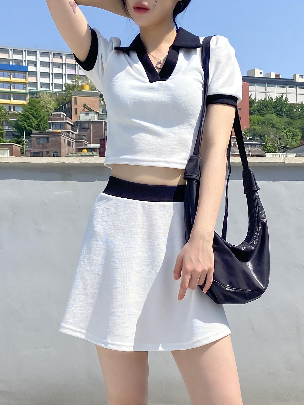 配色スキッパークロップド半袖Tシャツ&ウエストゴムフレアミニスカートSET | 詳細画像2