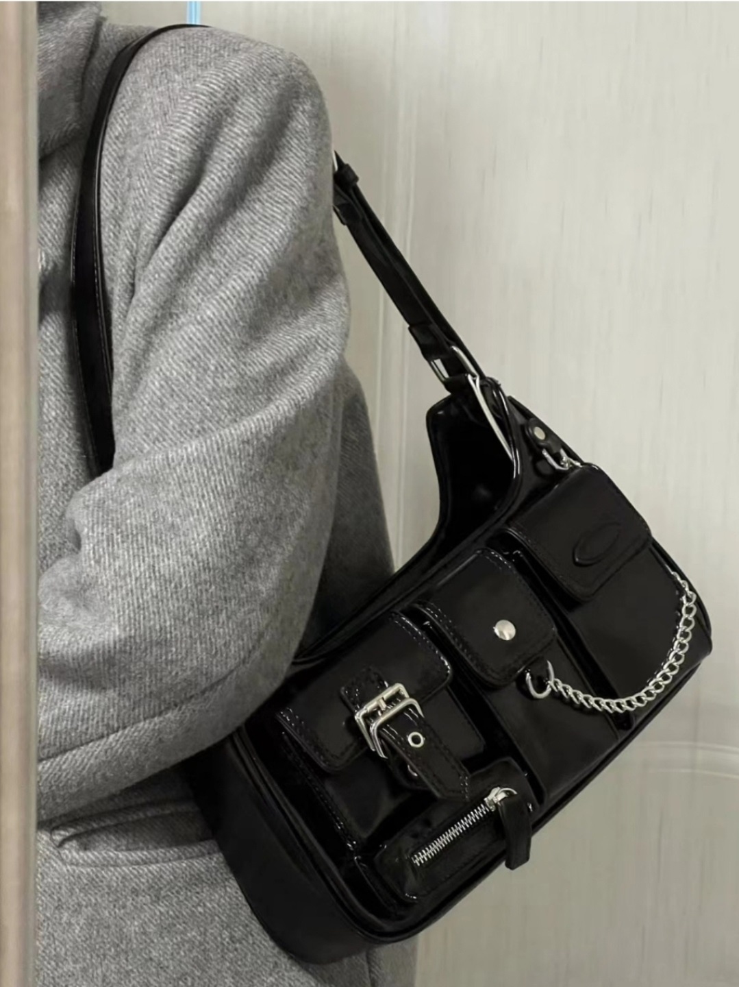 2WAYベルトチェーンマルチポケットバッグ | 詳細画像3