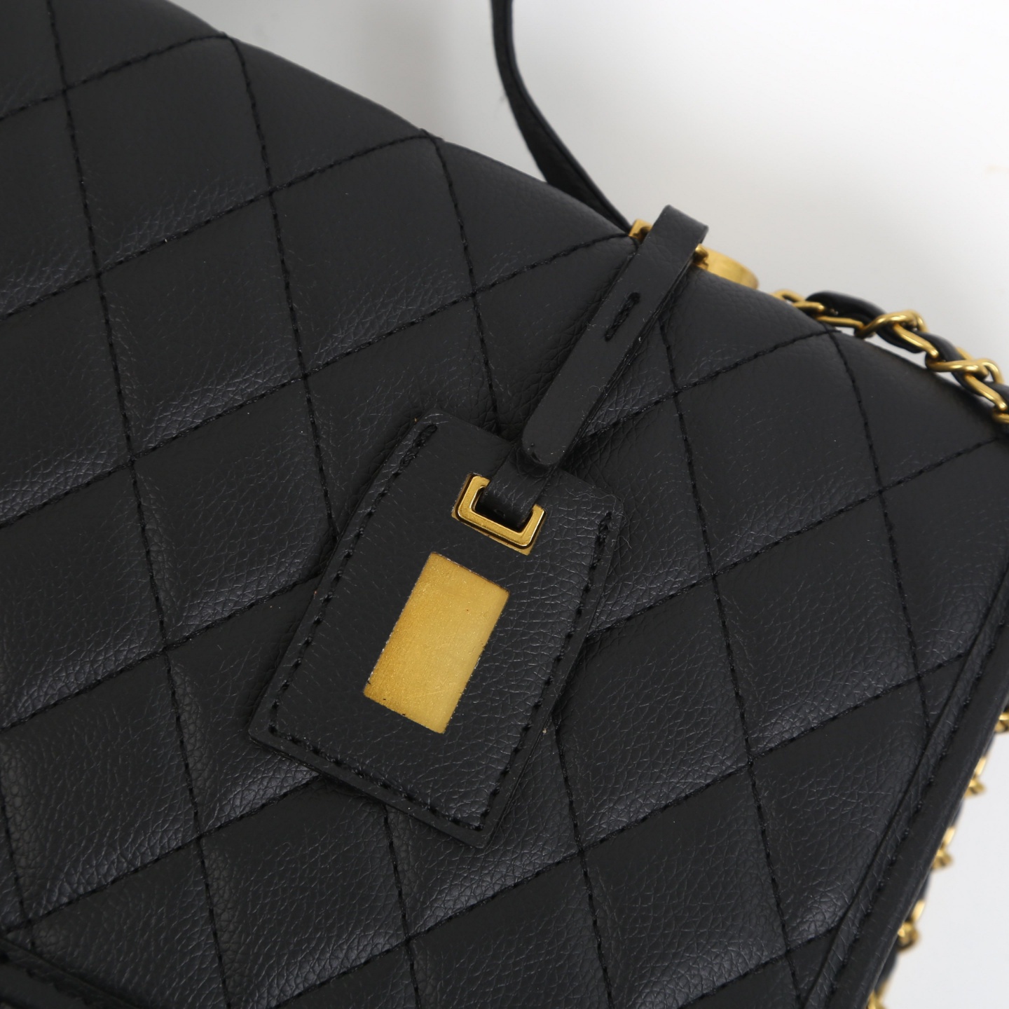 キルティングスクエアチェーンバックパック | 詳細画像14