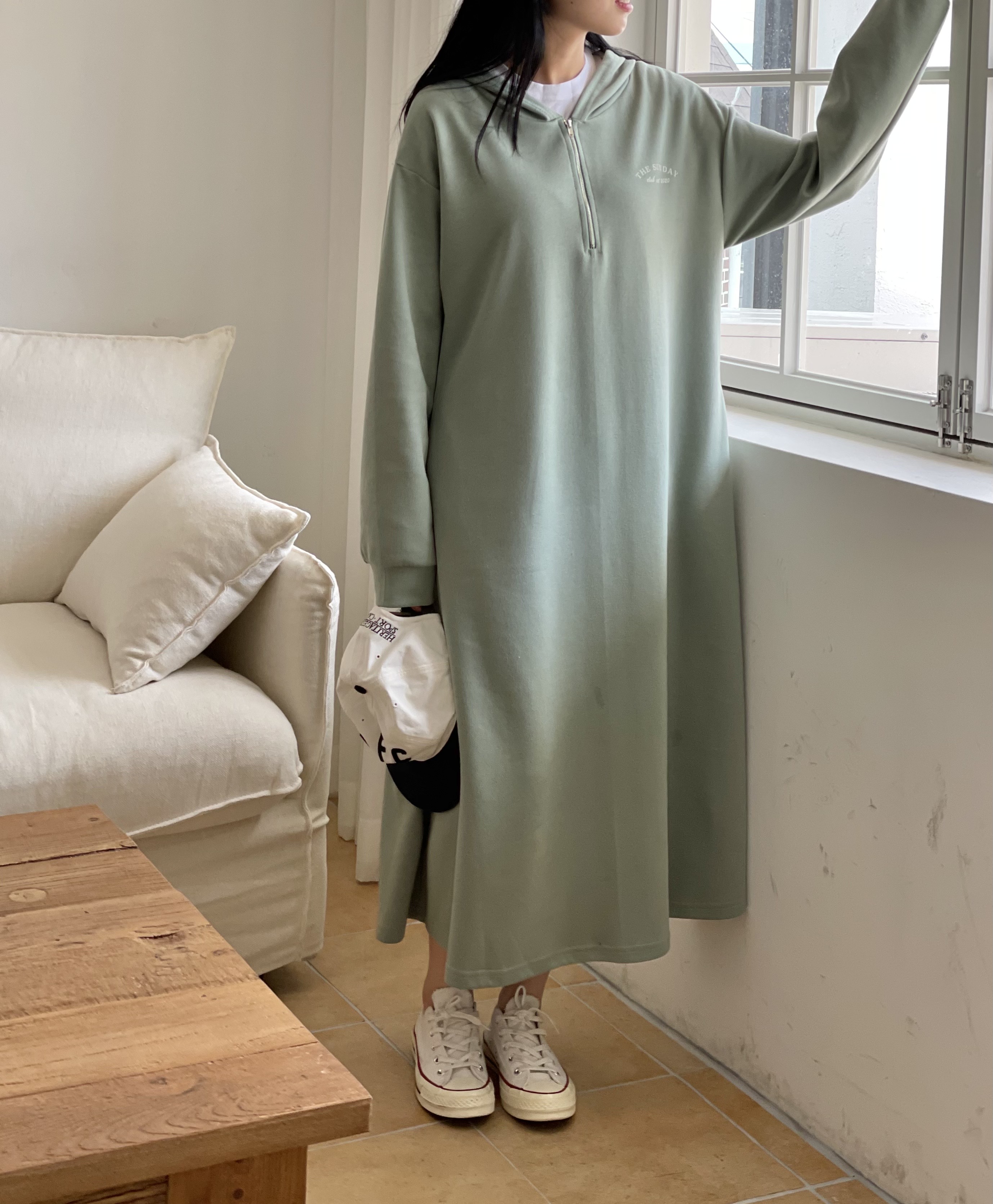 英字レタリングハーフジップパーカーワンピース | 詳細画像10