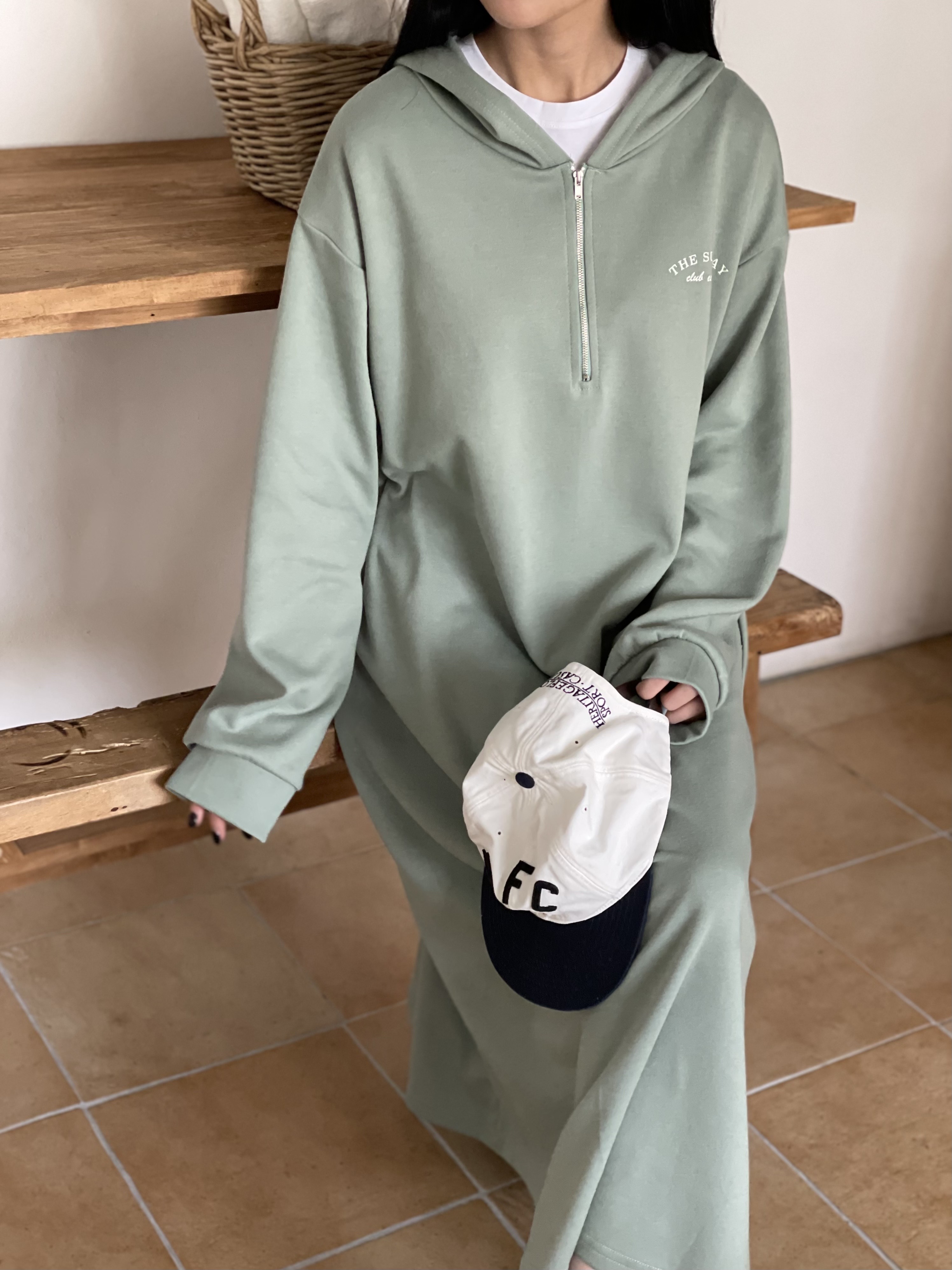 英字レタリングハーフジップパーカーワンピース | 詳細画像11