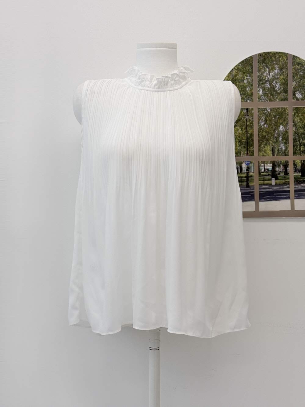 フリルネックノースリーブブラウス | 詳細画像14