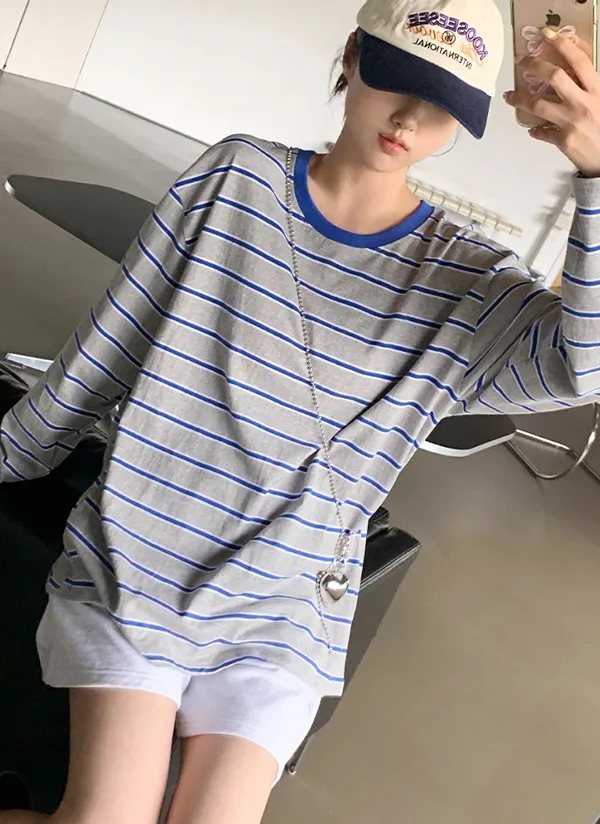 ルーズラウンドネック配色ボーダーTシャツ | 66girls | 詳細画像1