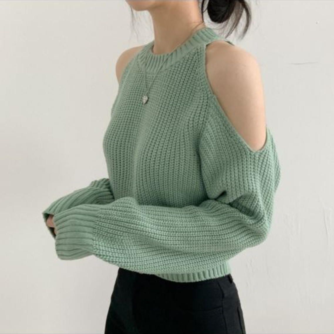 オープンショルダークロップドミドルゲージニット | 詳細画像4