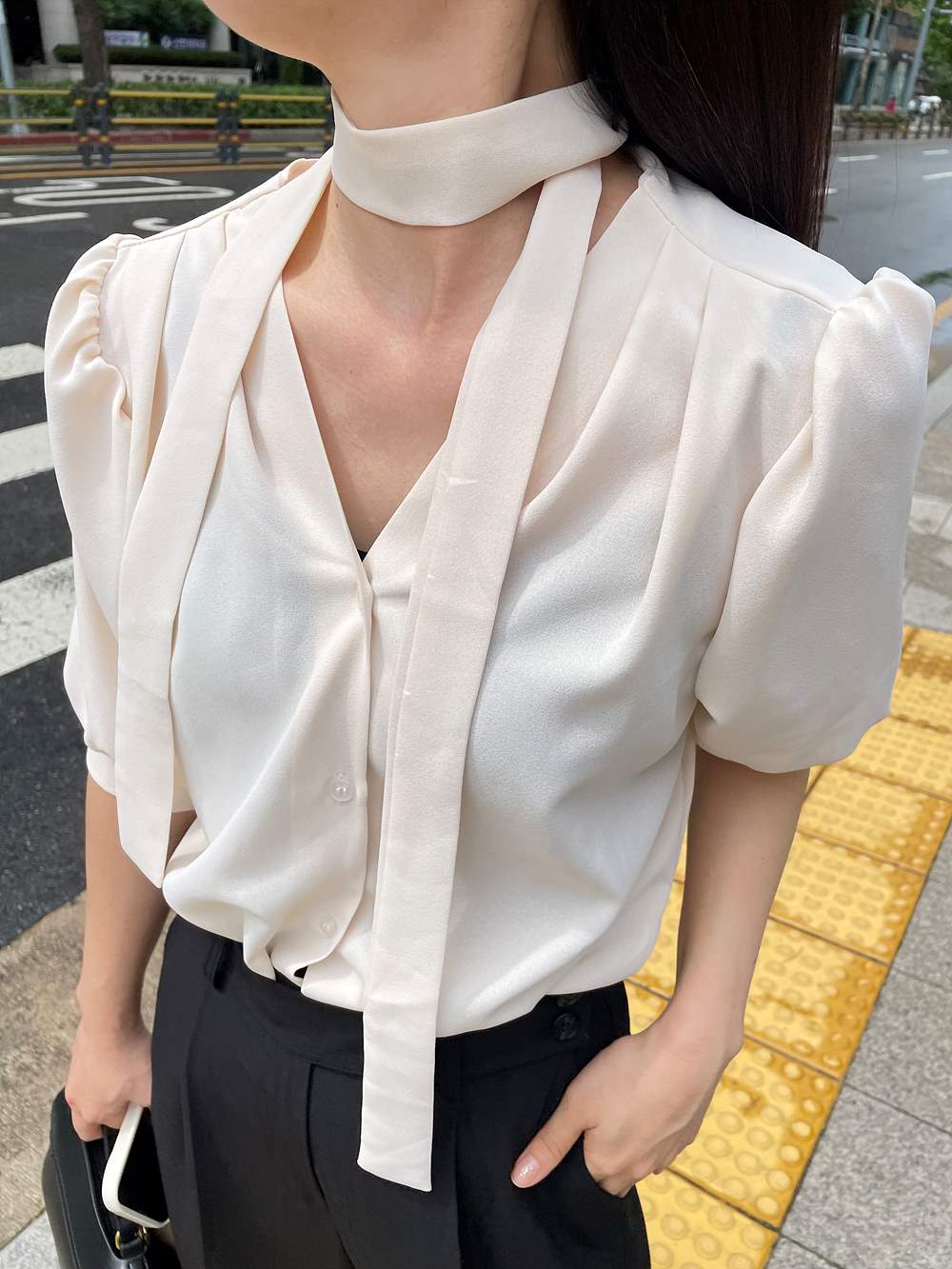 ストラップ付タックパフ半袖ブラウス | 詳細画像4