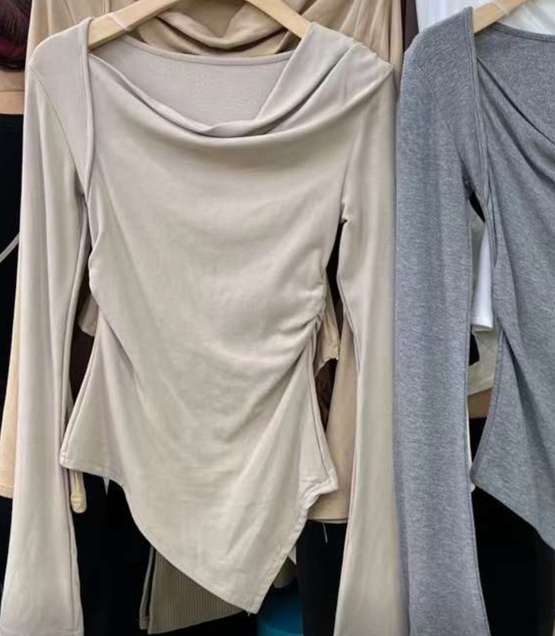 2WAYアンバランスベルスリーブTシャツ | 詳細画像17