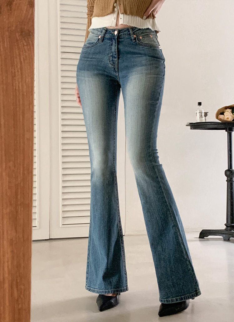 ローライズ　フレアデニム Clum ジーンズ デニム デニムパンツ Low rise flared denim