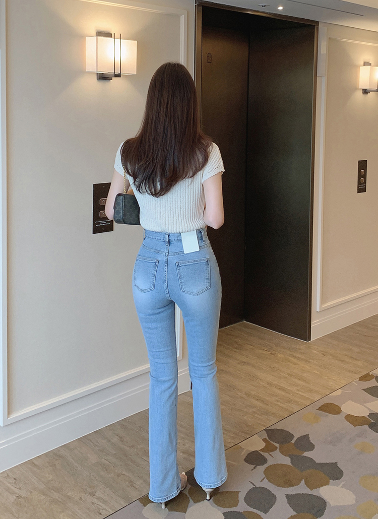 ライトブルースリムフレアデニムパンツ | レディース