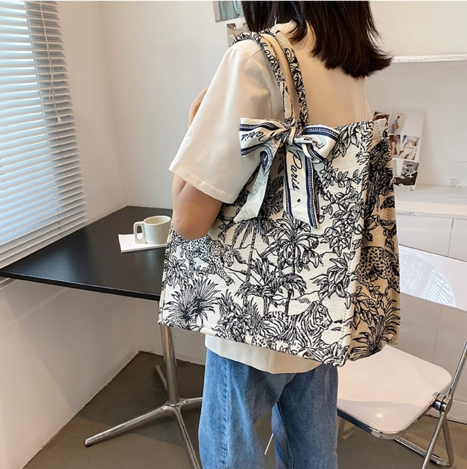 スカーフ付ボタニカルトートバッグ | 詳細画像2