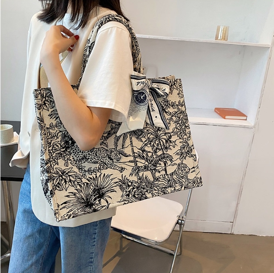 スカーフ付ボタニカルトートバッグ | 詳細画像3