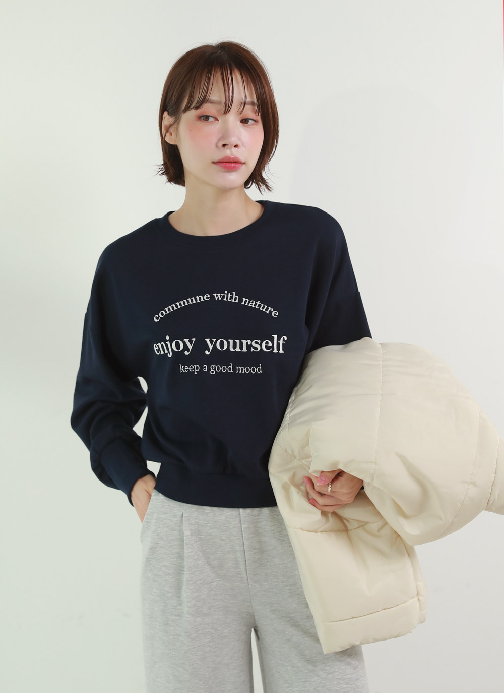 enjoy配色レタリングスウェット | 詳細画像11