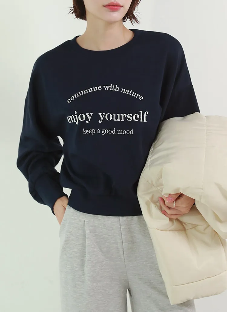 enjoy配色レタリングスウェット | 詳細画像1