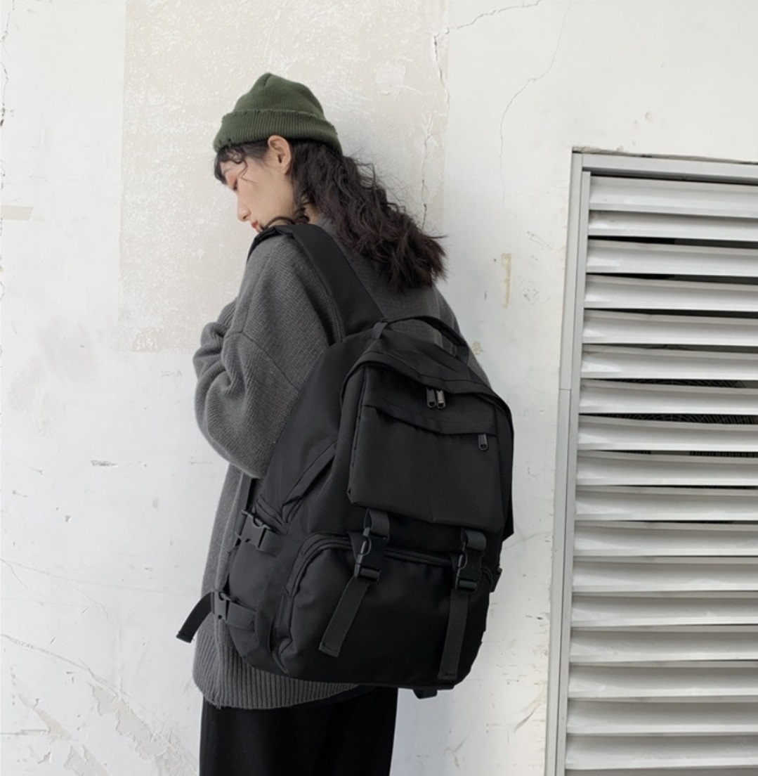 ベルトポケットブラックバックパック | 詳細画像3