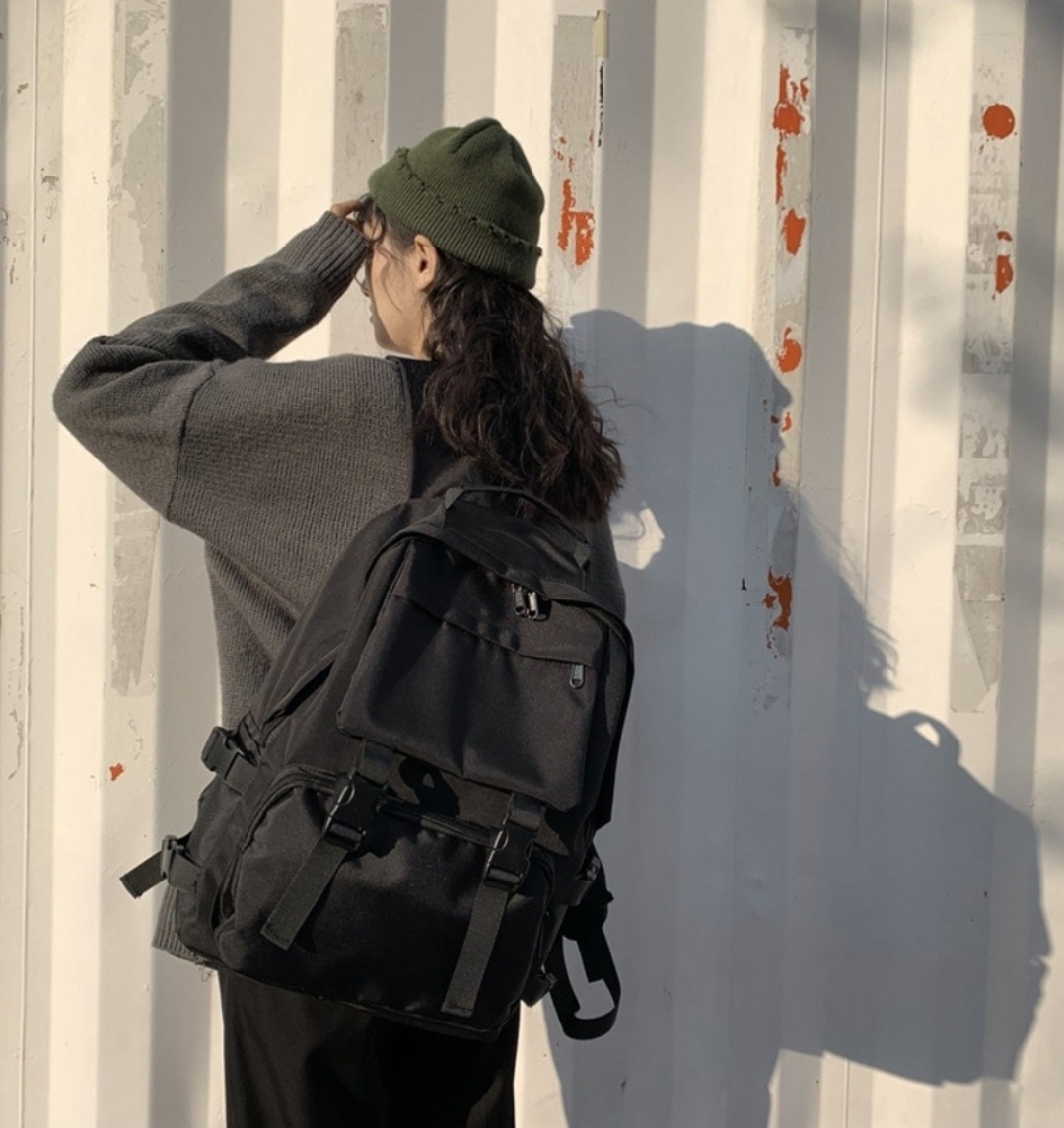 ベルトポケットブラックバックパック | 詳細画像13