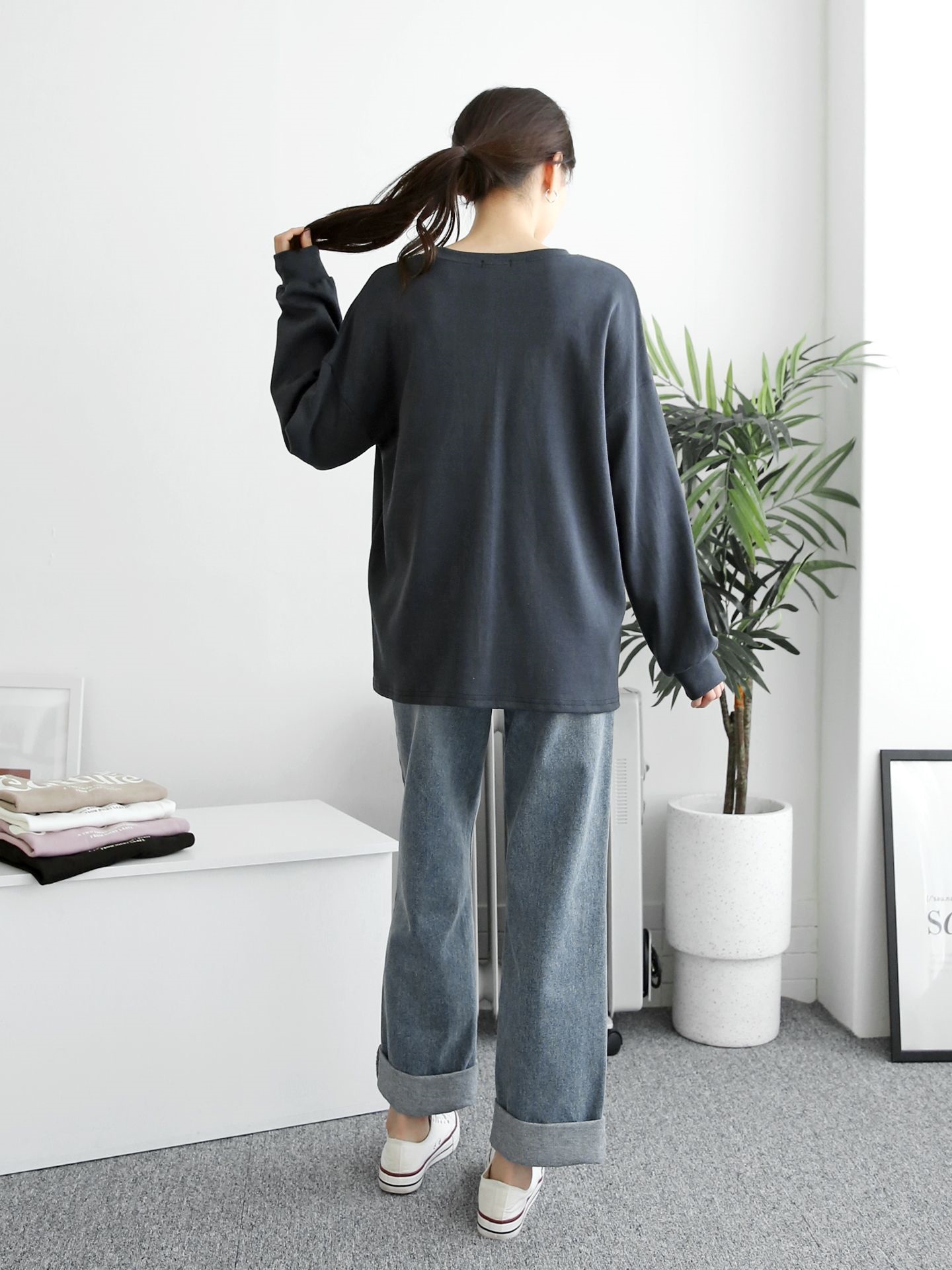 ラウンドネックオーバーサイズ長袖ハーフレタリングTシャツ | 詳細画像7