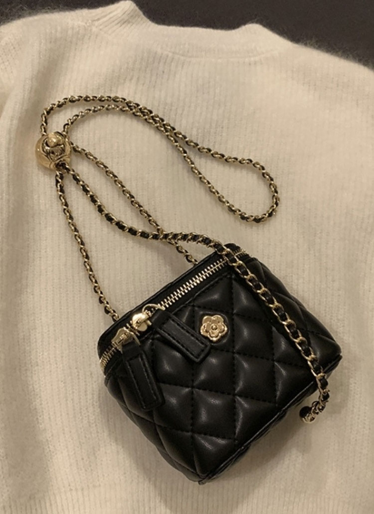 フラワーキルティングチェーンバニティバッグ | レディース