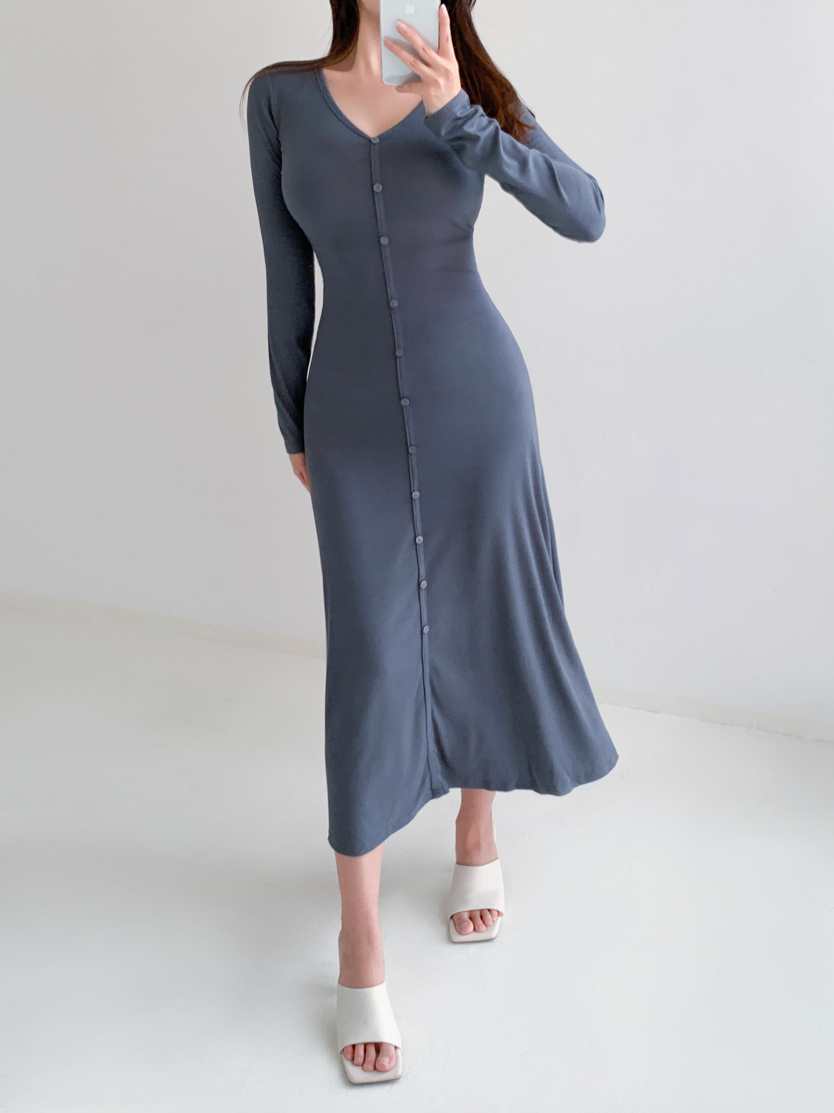 VネックボタンリブAラインワンピース | 詳細画像2